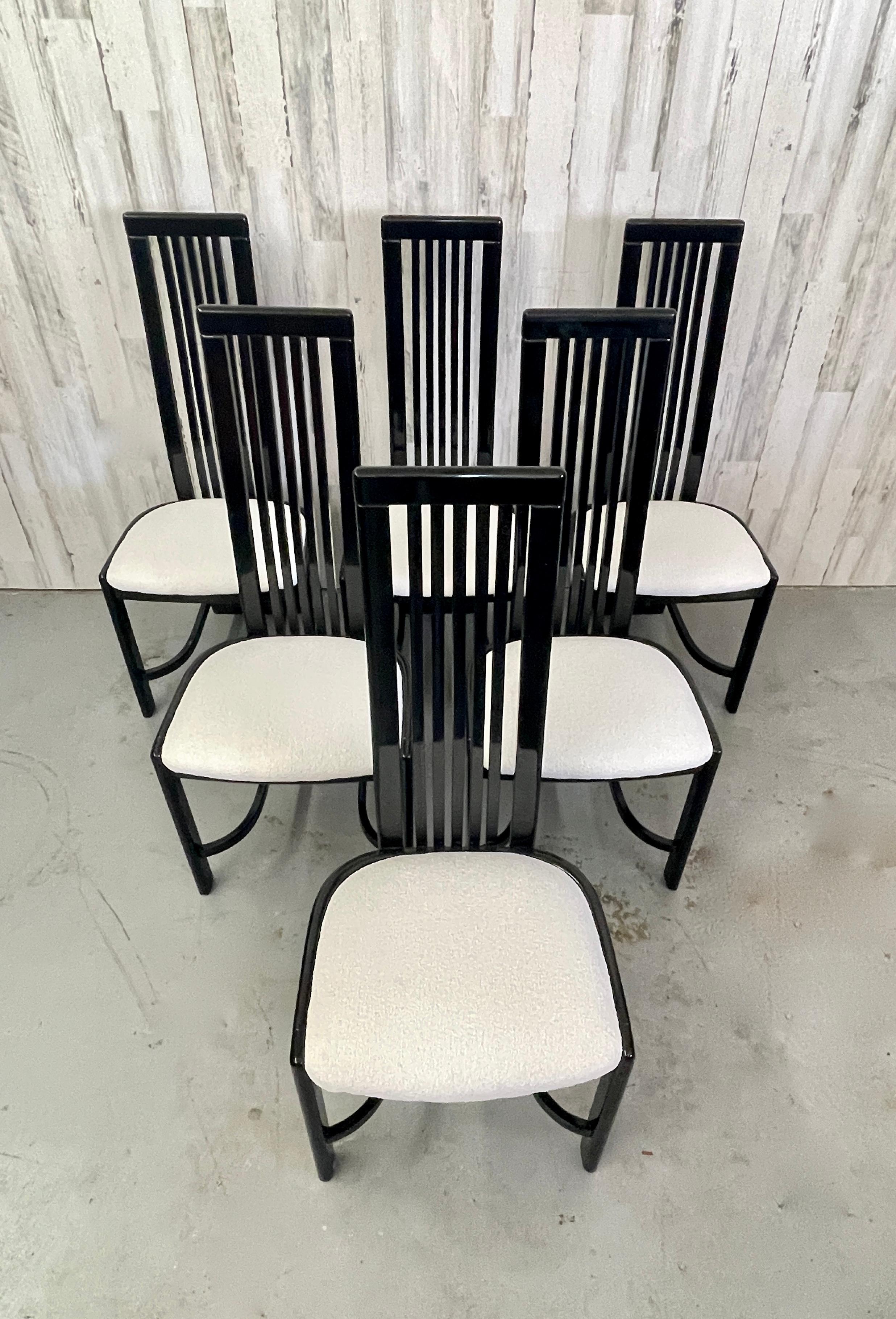 Italienische Liberty Furniture Industrie Esszimmerstühle im Angebot 9