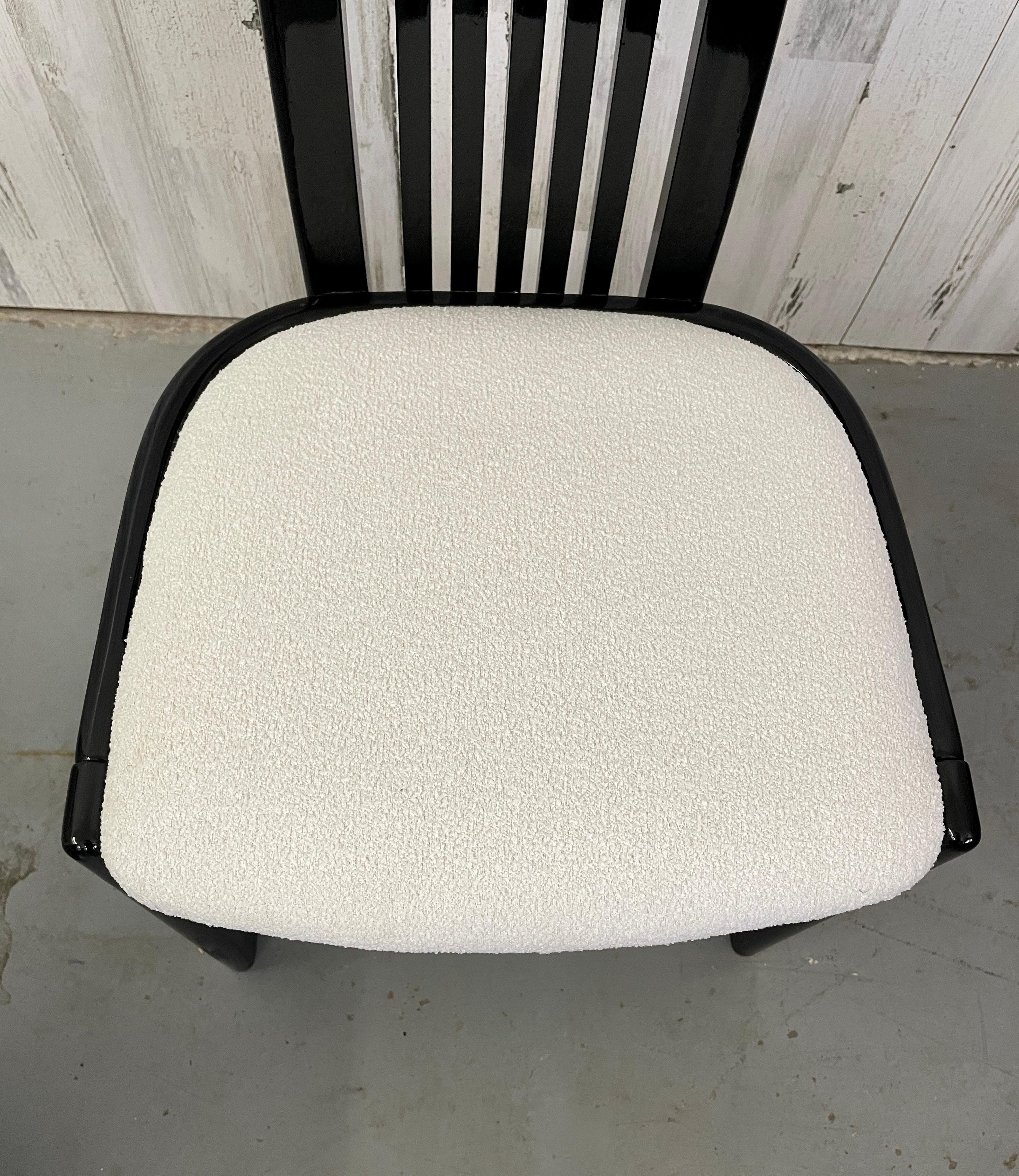 Italienische Liberty Furniture Industrie Esszimmerstühle im Angebot 2