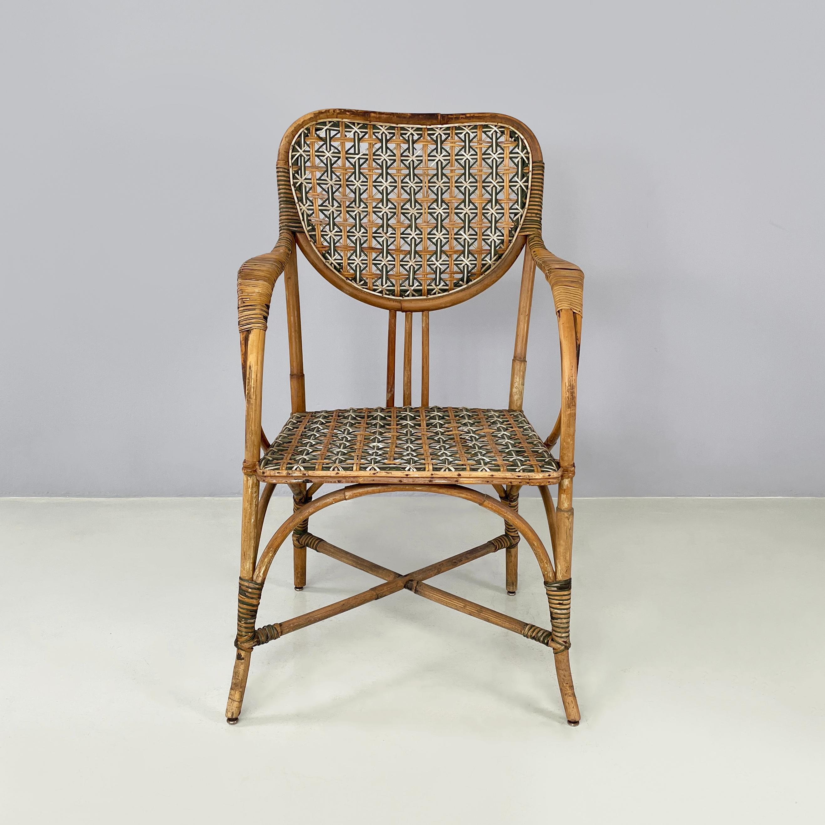 Italienischer Liberty-Außensessel aus Rattan aus dem Palazzo Falconi, frühe 1900er Jahre
Outdoor-Sessel ganz aus geflochtenem Rattan. Die abgerundete Rückenlehne besteht aus Rattan mit braunem, weißem und grünem Geflecht mit Sternmustern. Die