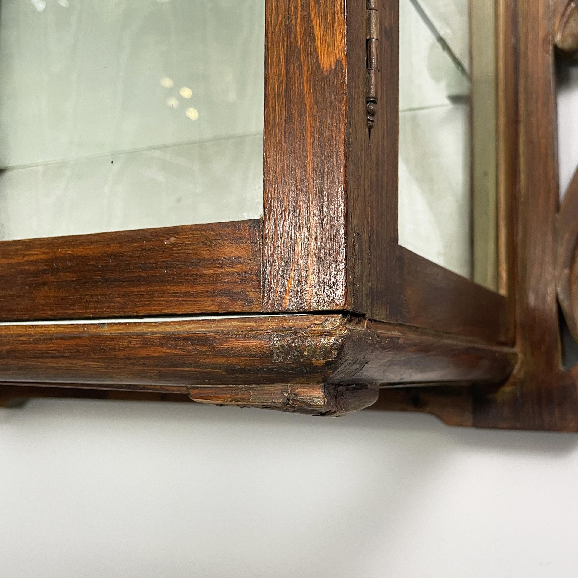 20th Century Italian liberty wall display cabinet in wood and glass, early 1900s in vendita