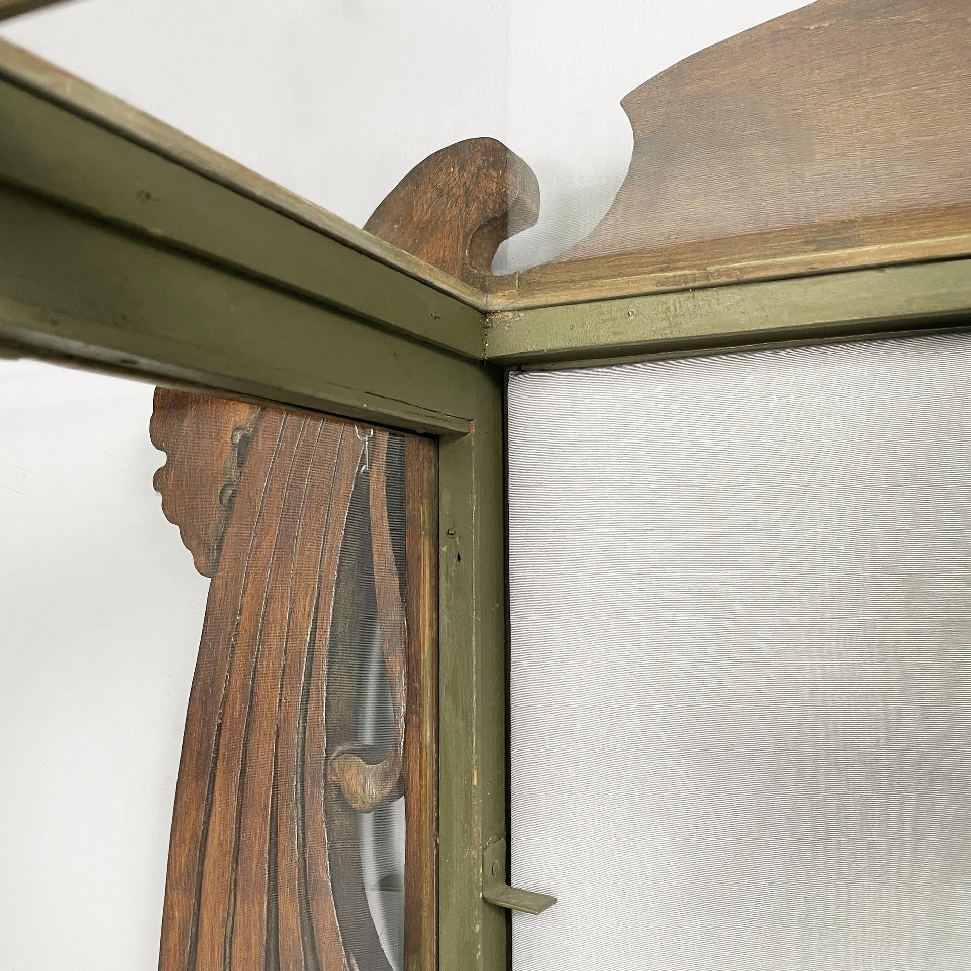 Italian liberty wall display cabinet in wood and glass, early 1900s in vendita 3