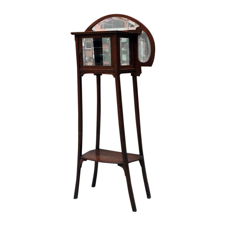 Italian Liberty Walnut Étagère with Showcase, Late 1800-Early 1900 For Sale