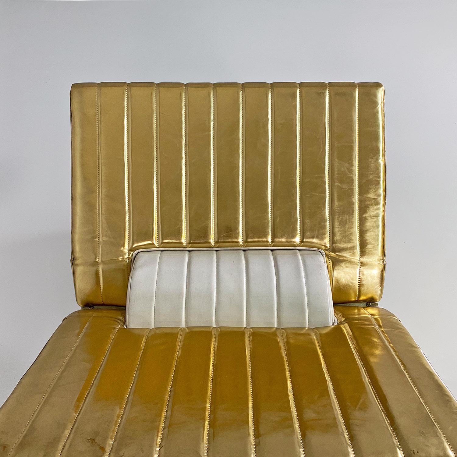 Italian Libro armchair Gianni Pareschi Umberto Orsini DAM Group x Busnelli 2000s For Sale 4