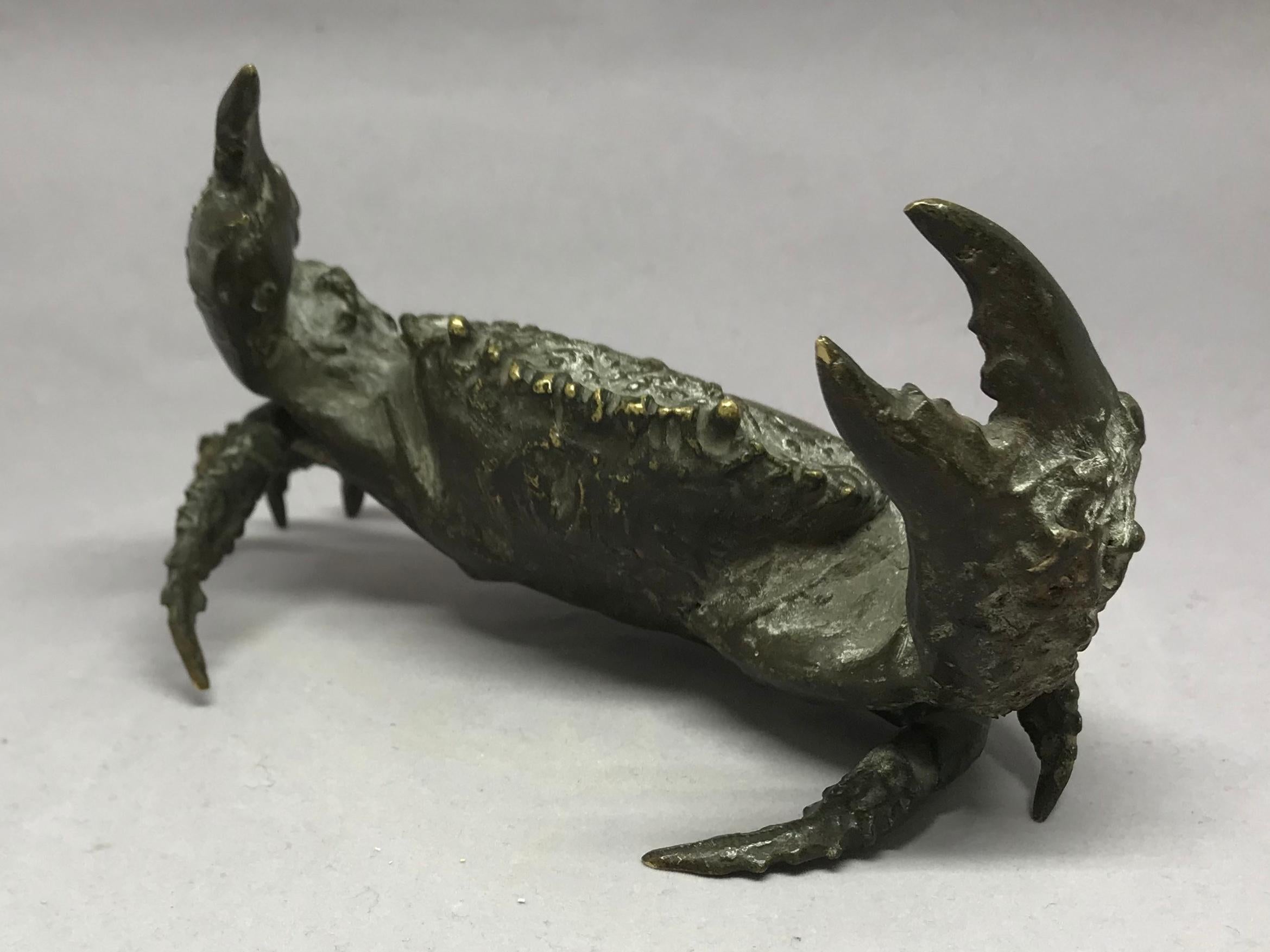 Italian lifesize bronze crab. Late 19th century life-like Neapolitan crab with rich bronze patina, Italy, circa 1890s.
Dimensions: 6.75