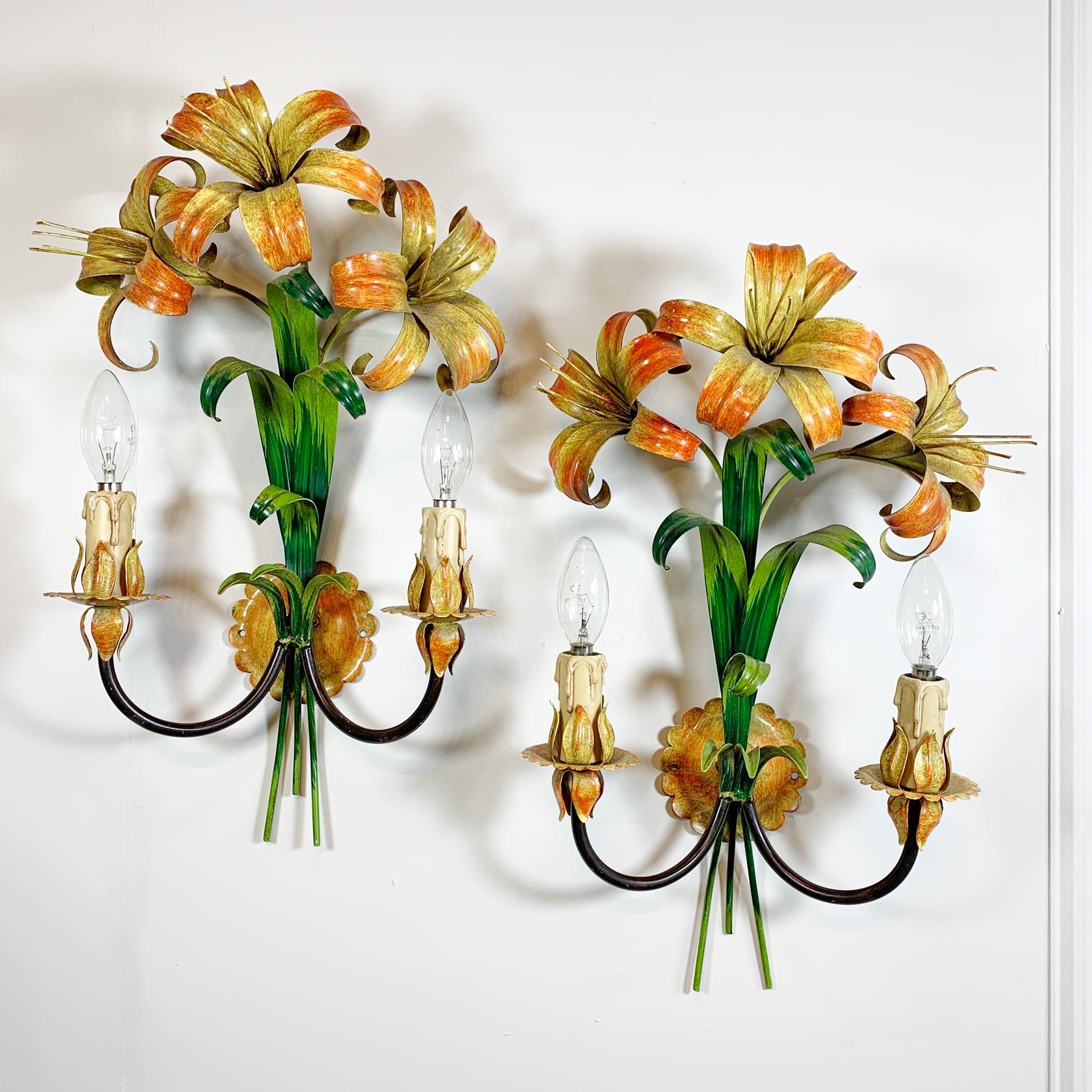 Italian Orange and Yellow Lily Tole Wall Lights, 1970s In Good Condition For Sale In Hastings, GB
