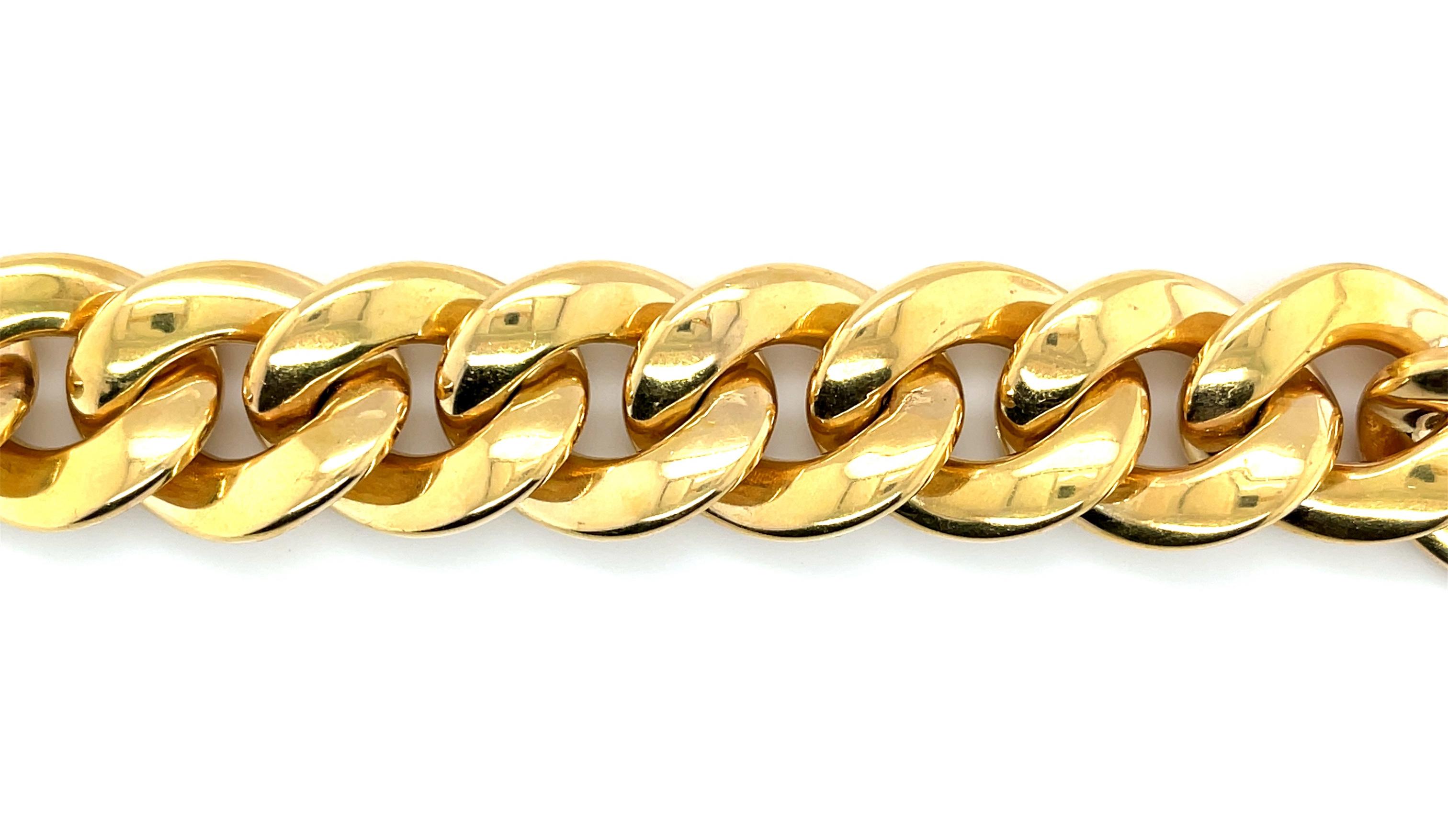 Artisan Italian Link Bracelet in 18k Yellow Gold with Florentine Brushed Finish   For Sale
