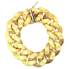 Italienisches A Link Armband aus 18k Gelbgold mit Florentine gebürstetem Finish  