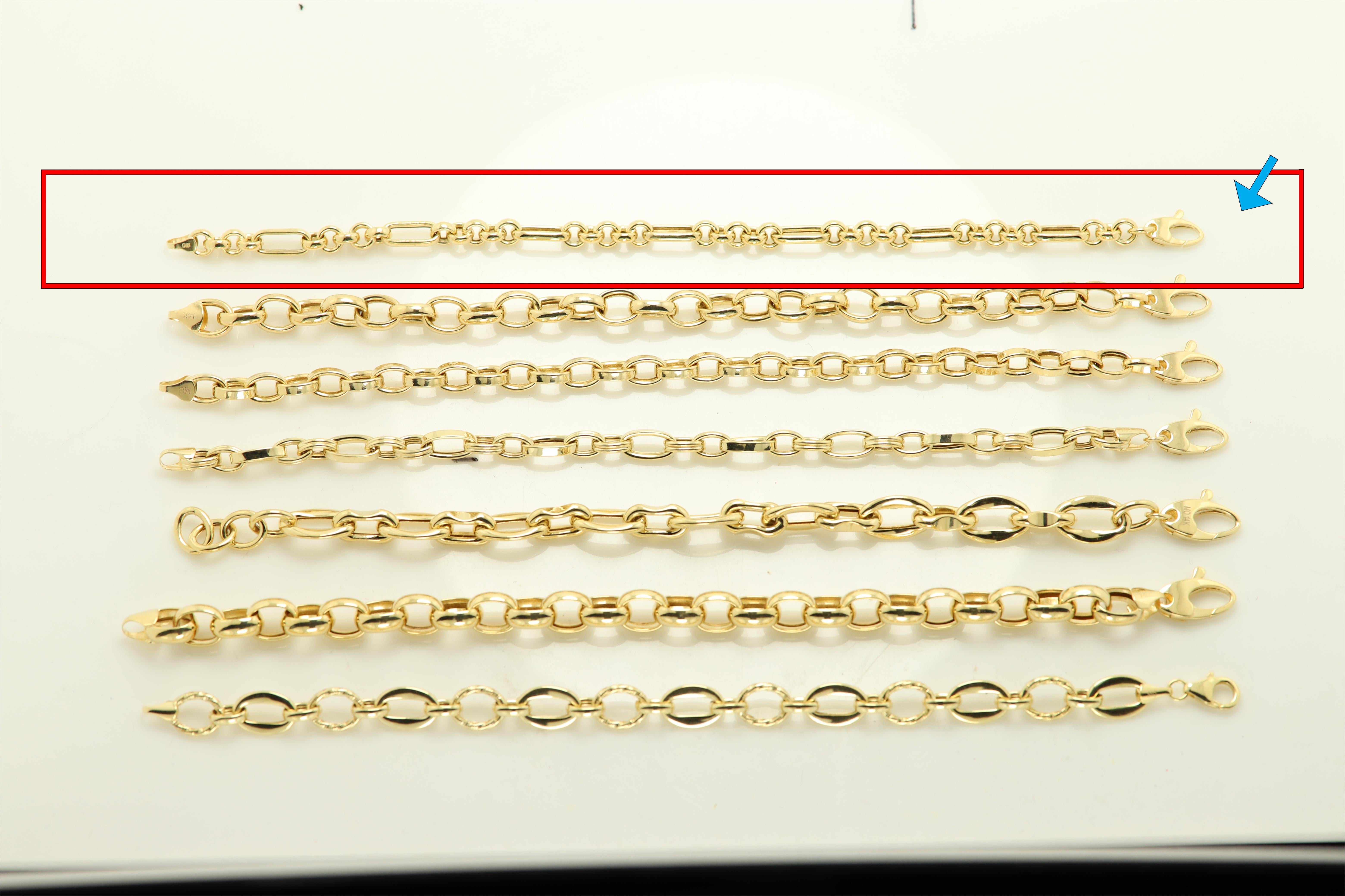Italian Link Chain Bracelet 14 Karat  Gold Trendy Link Bracelet For Sale 3