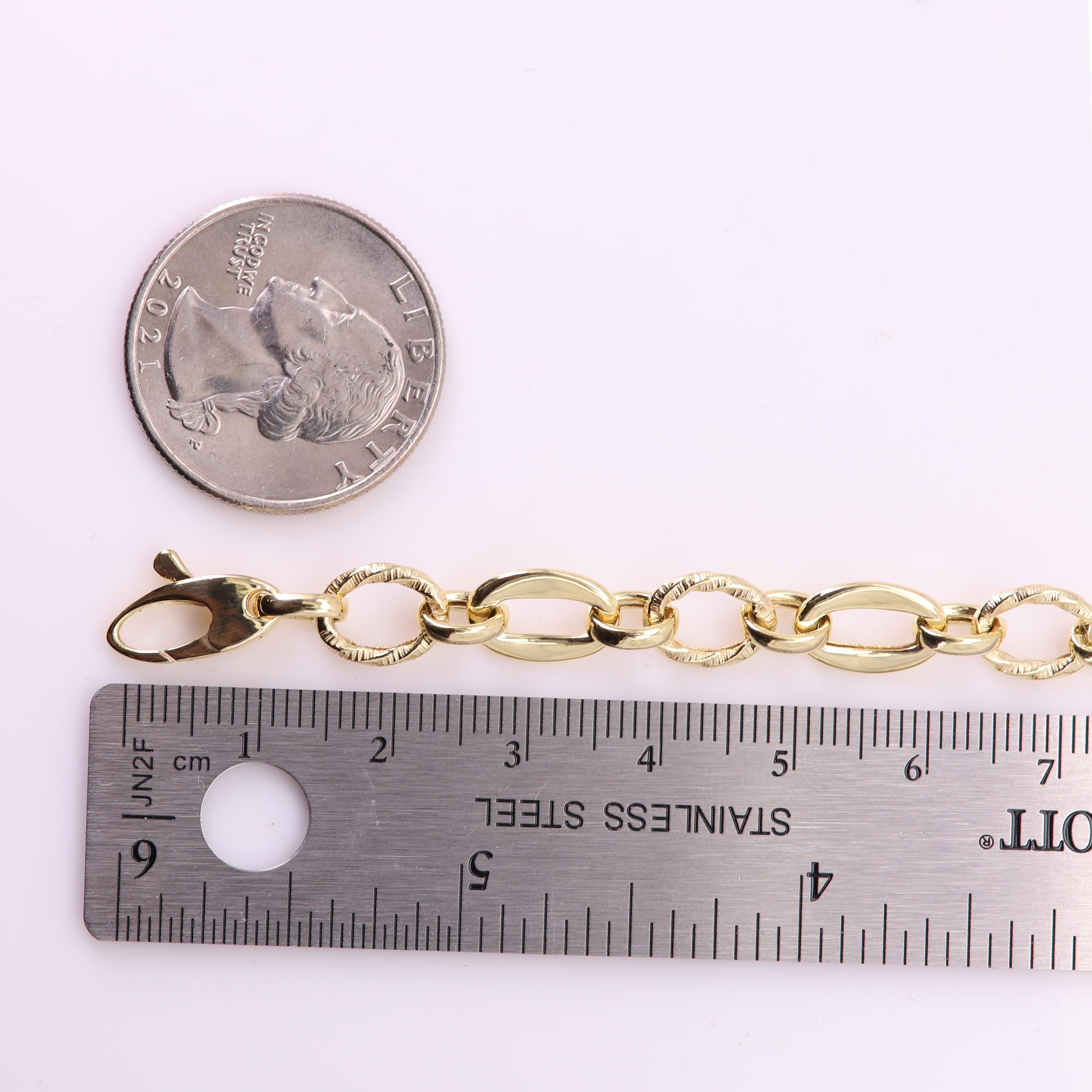 Italian Link Chain Bracelet 14 Karat  Gold Trendy Link Bracelet in vendita 3