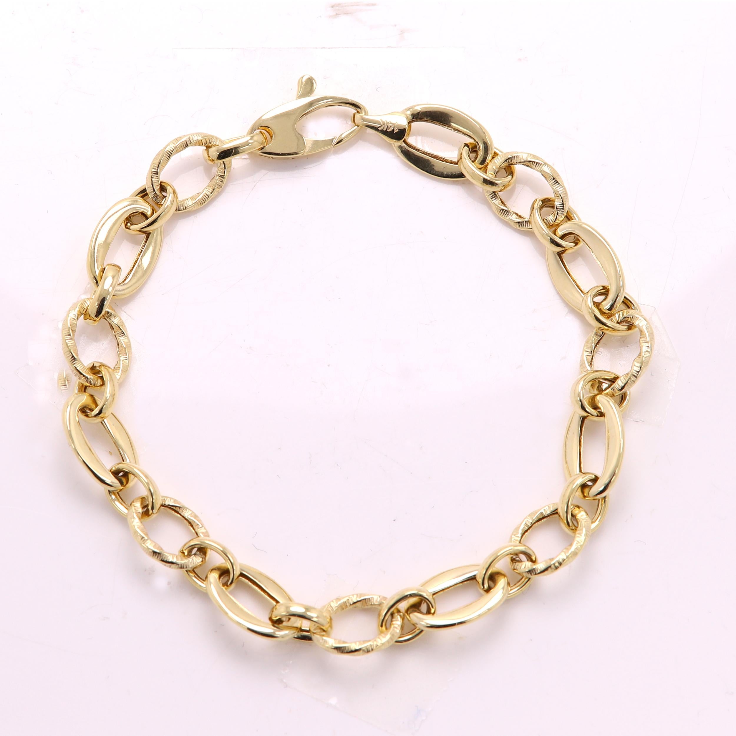 Bracelet à maillons italien en or 14 carats  Bracelet à maillons tendance en or en vente 4