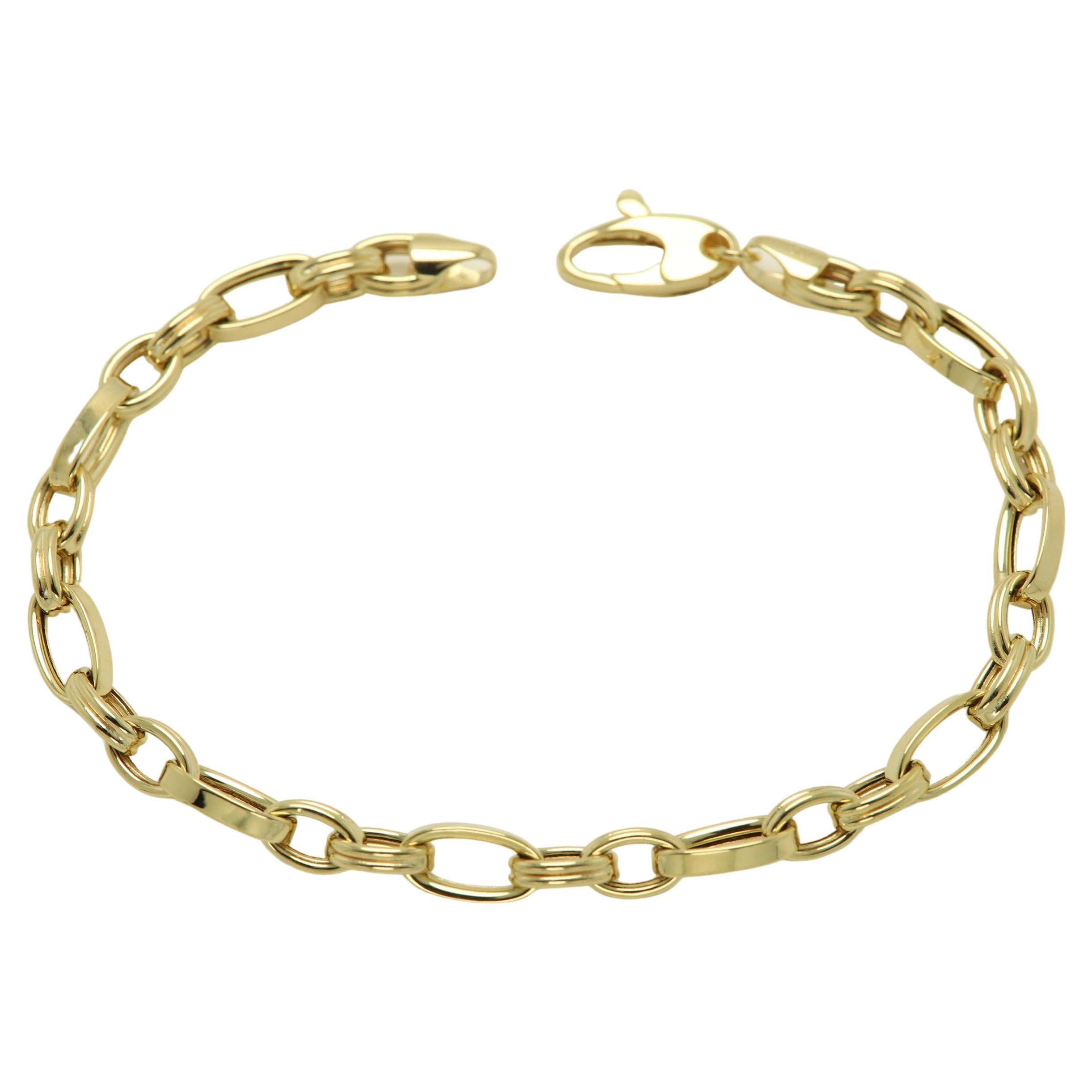 Italian Link Chain Bracelet 14 Karat  Gold Trendy Link Bracelet For Sale
