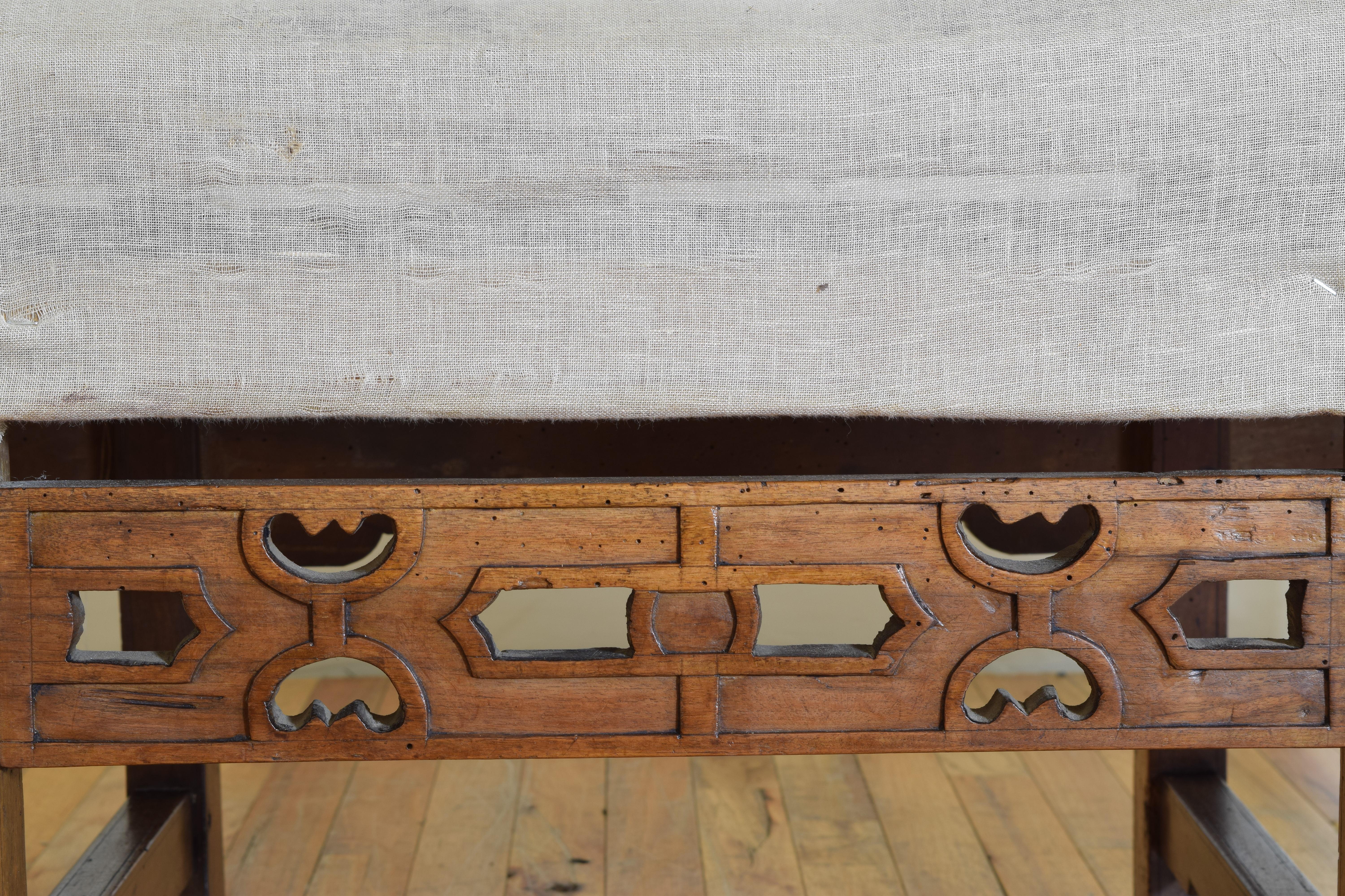 Italian, Lombardia, Baroque Period Carved Walnut Bench, Early 18th C. 4