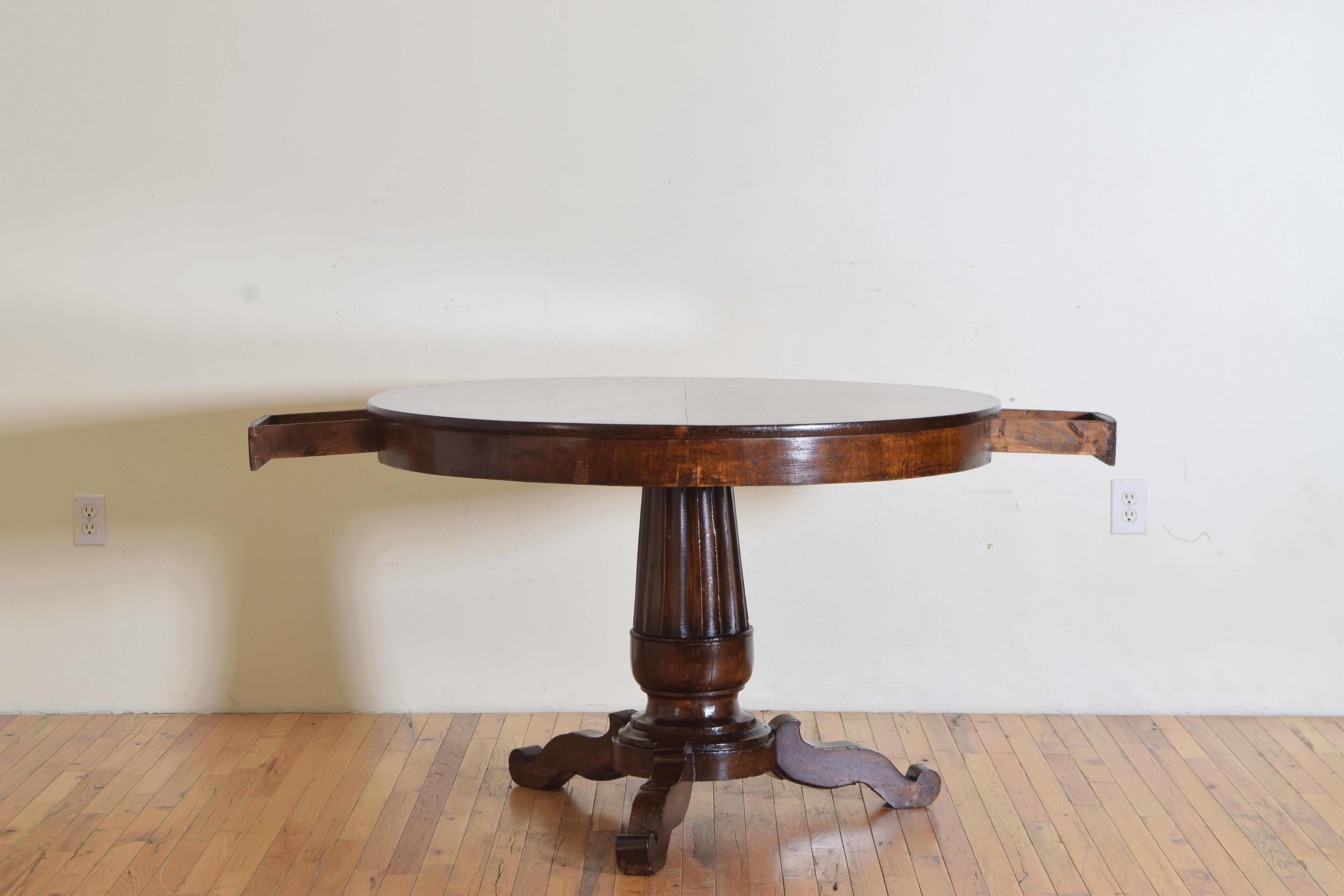 Italian, Lombardia, Walnut Neoclassic 2 Drawer Center Table, ca. 1835 In Good Condition In Atlanta, GA