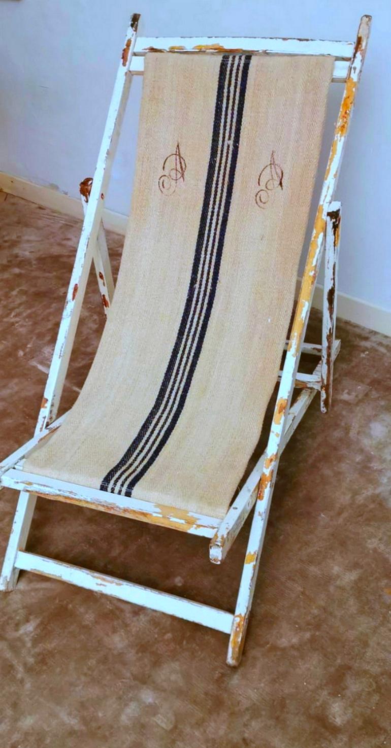 Painted Italian Long Chair for the Beach in Raw Cotton and Wood