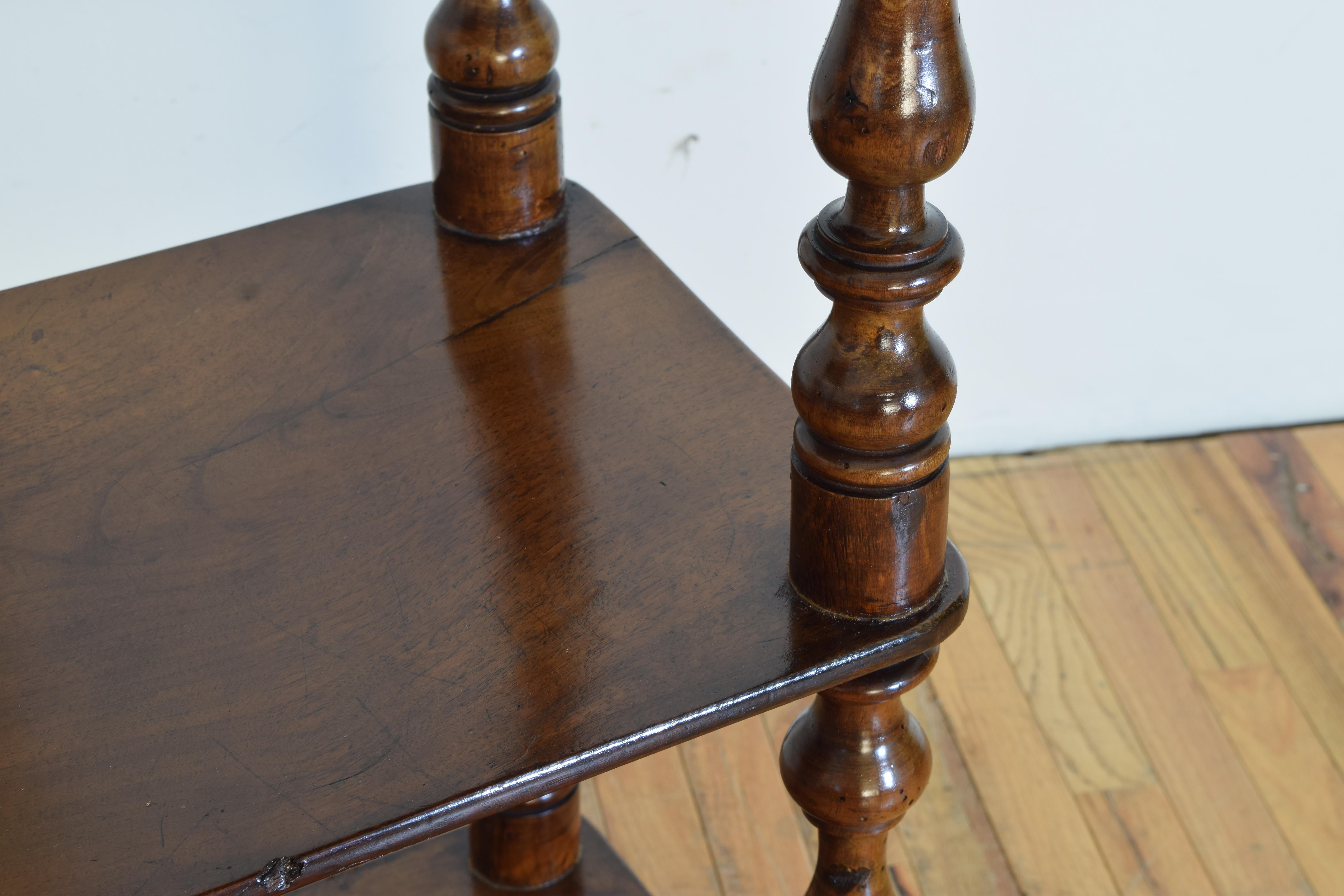 Italian Louis Philippe Period Turned Walnut Etagere, ca. 1840 3