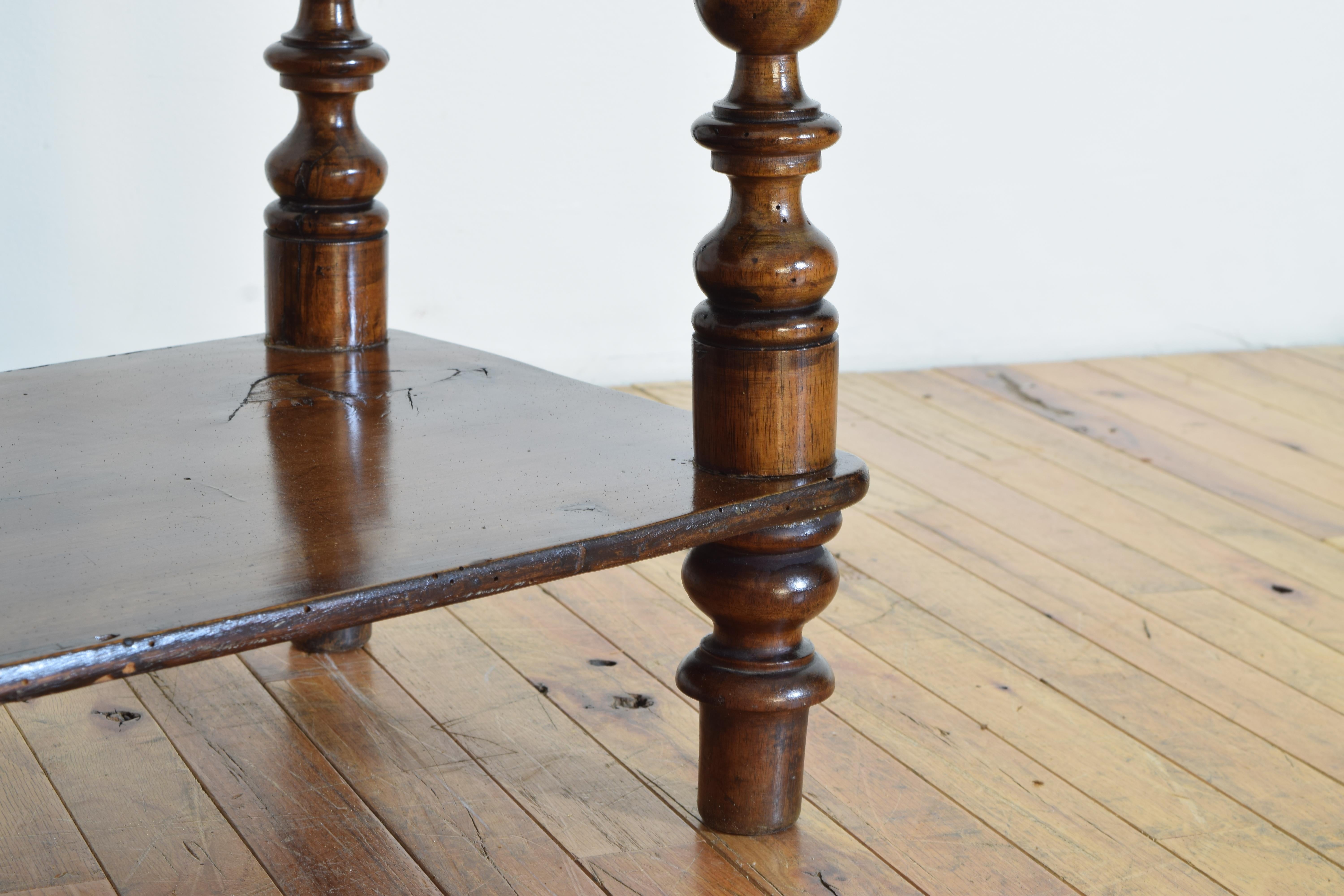 Italian Louis Philippe Period Turned Walnut Etagere, ca. 1840 4