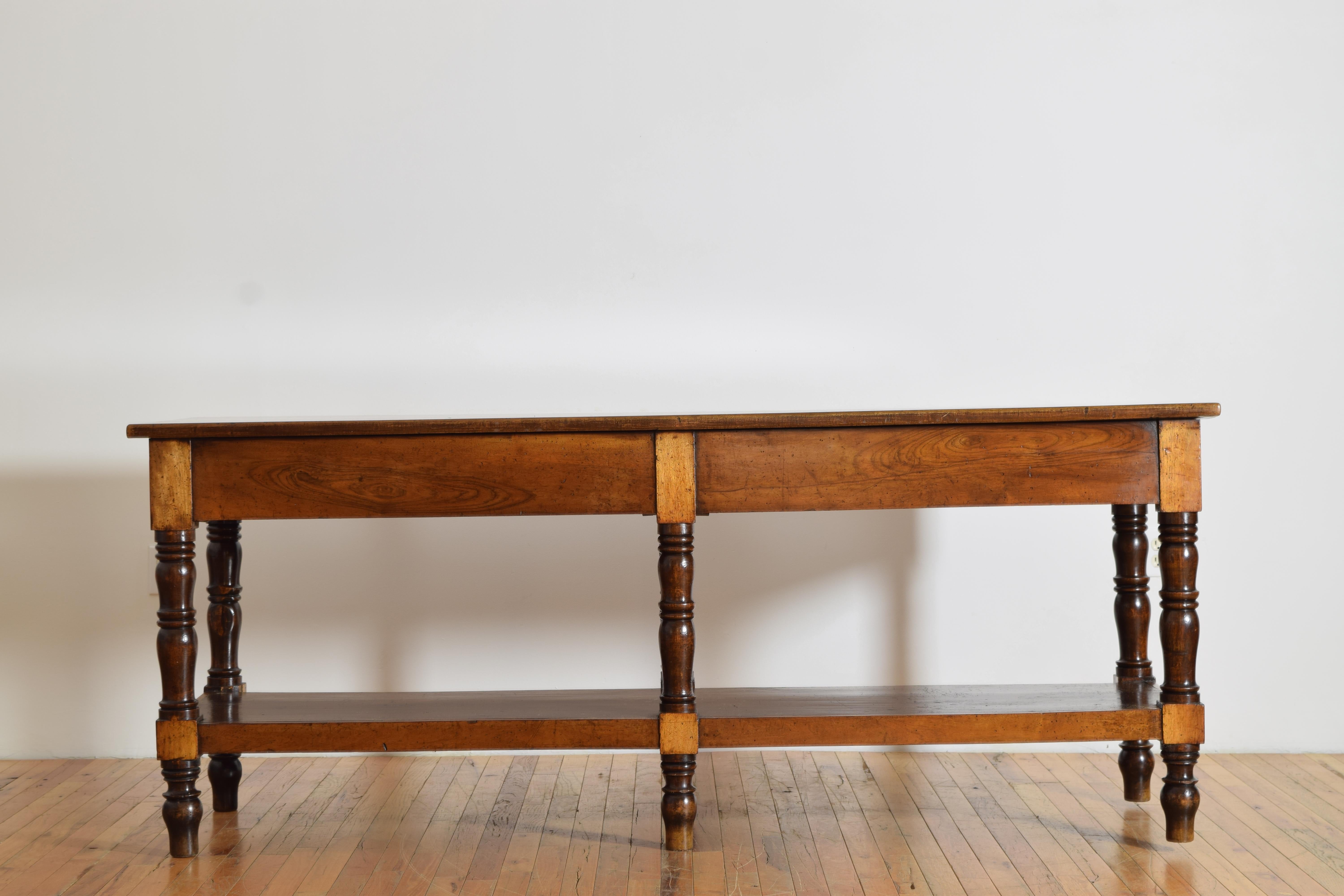 Italian Louis Philippe Period Walnut 4-Drawer Drapers Table, 2nd quarter 19thc. For Sale 1