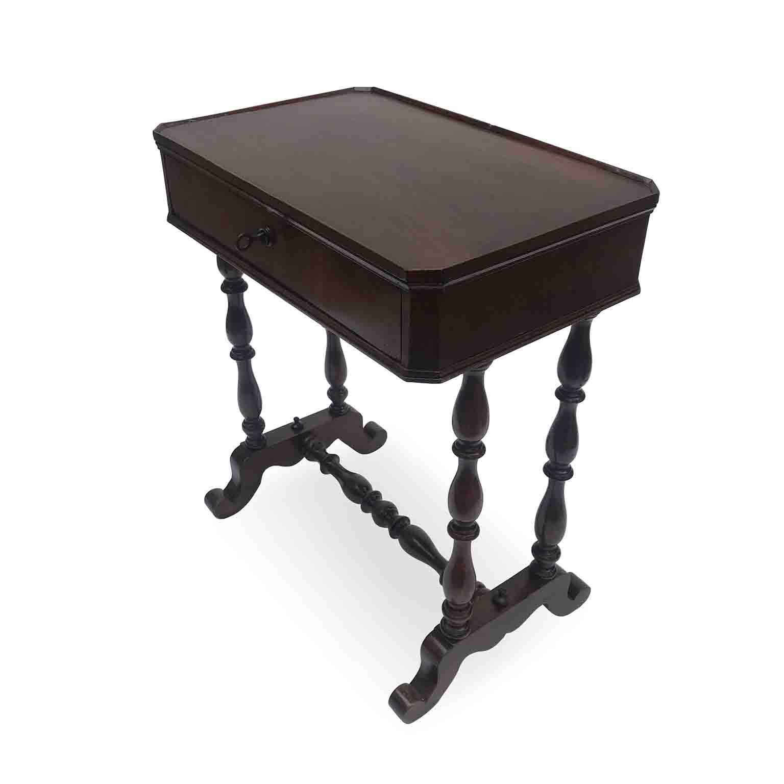 Italian Louis Philippe Side Table 19th Century Walnut Sewing Table For Sale 7