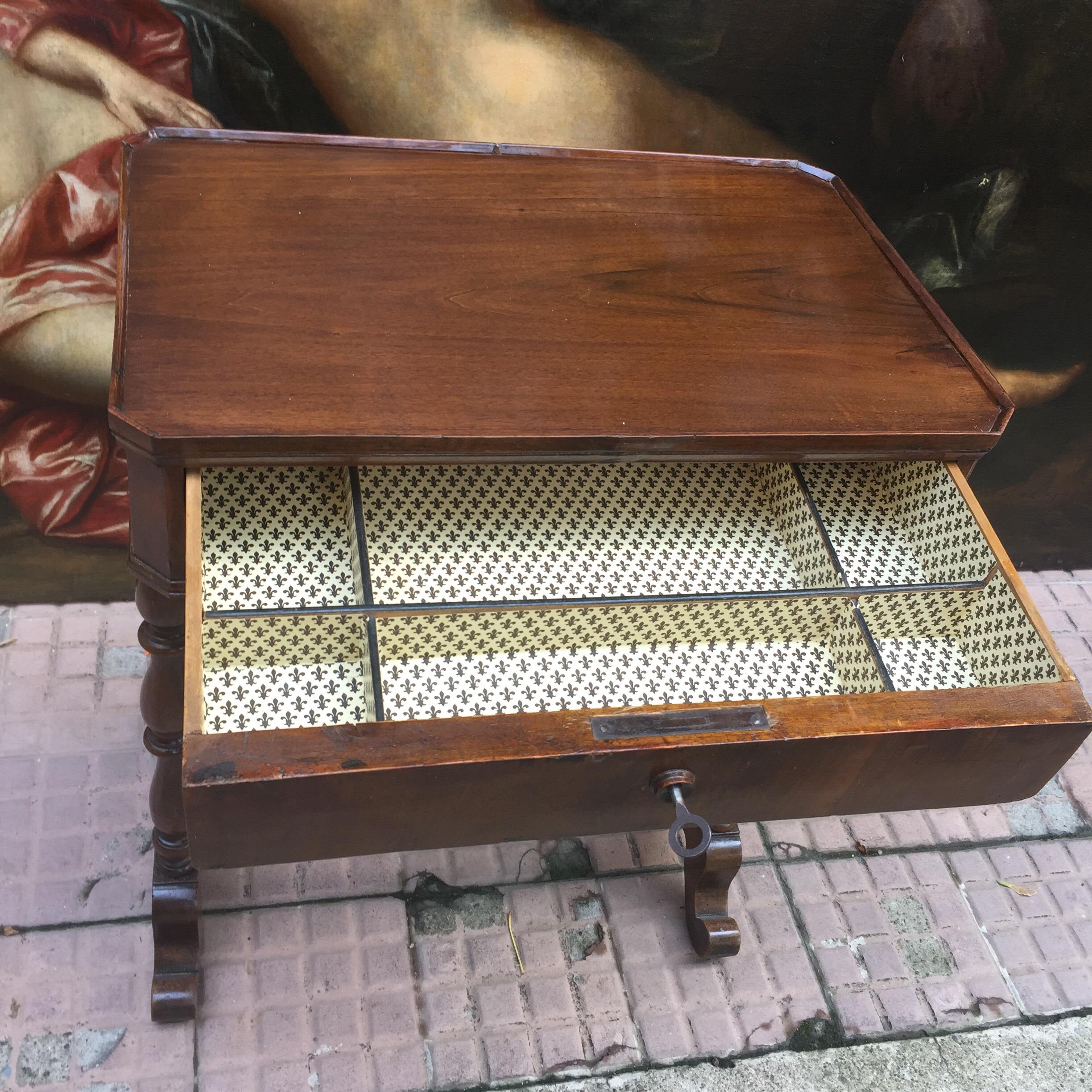 Turned Italian Louis Philippe Side Table 19th Century Walnut Sewing Table For Sale