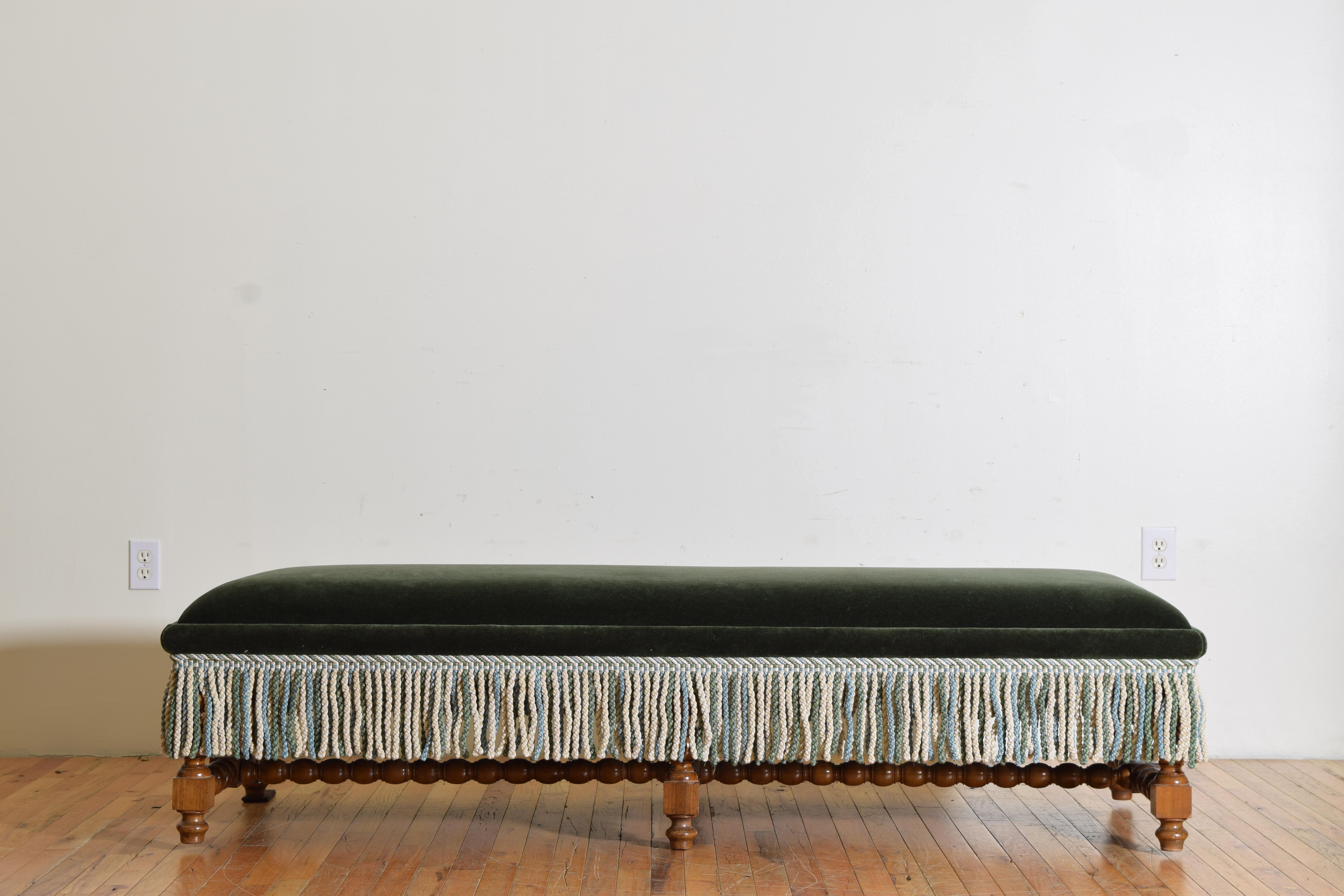 Italian Louis XIII Style Light Walnut & Upholstered Large Bench, 2nd half 19thc In Good Condition For Sale In Atlanta, GA