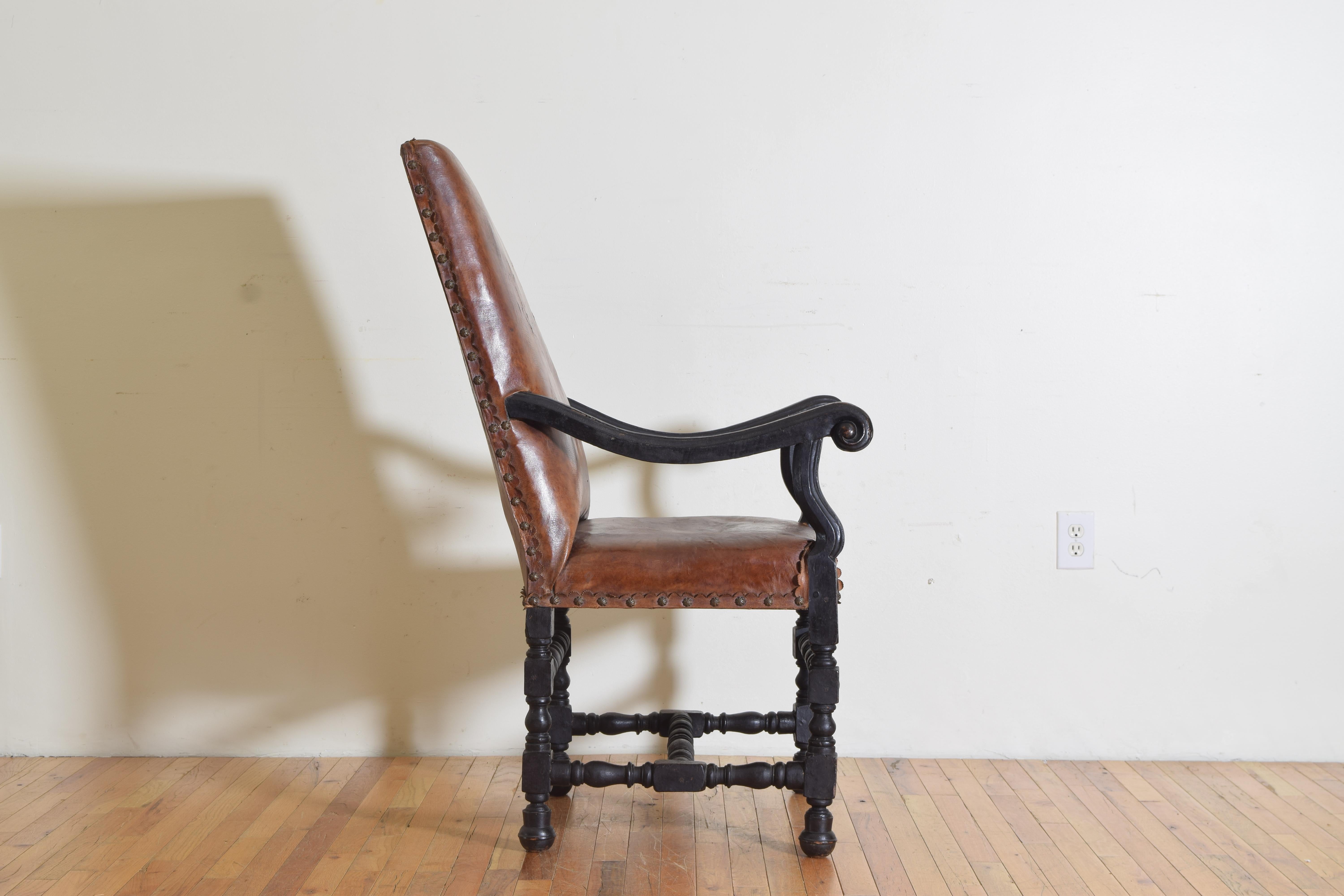 Early 18th Century Italian Louis XIV Period Ebonized Walnut & Leather Upholstered Armchair, 18thc For Sale