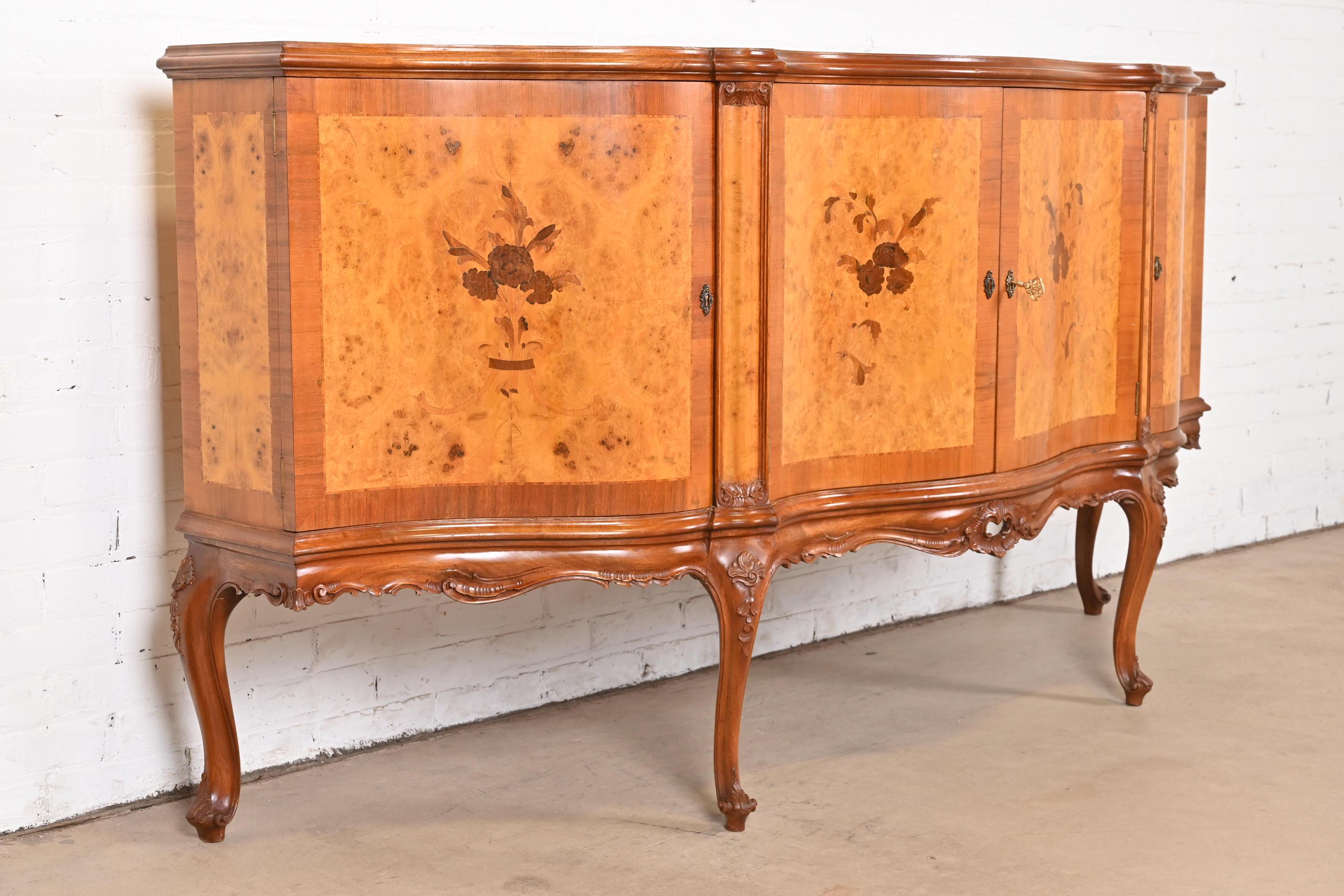 Mid-20th Century Italian Louis XV Burl Wood Sideboard or Bar Cabinet, Circa 1940s For Sale