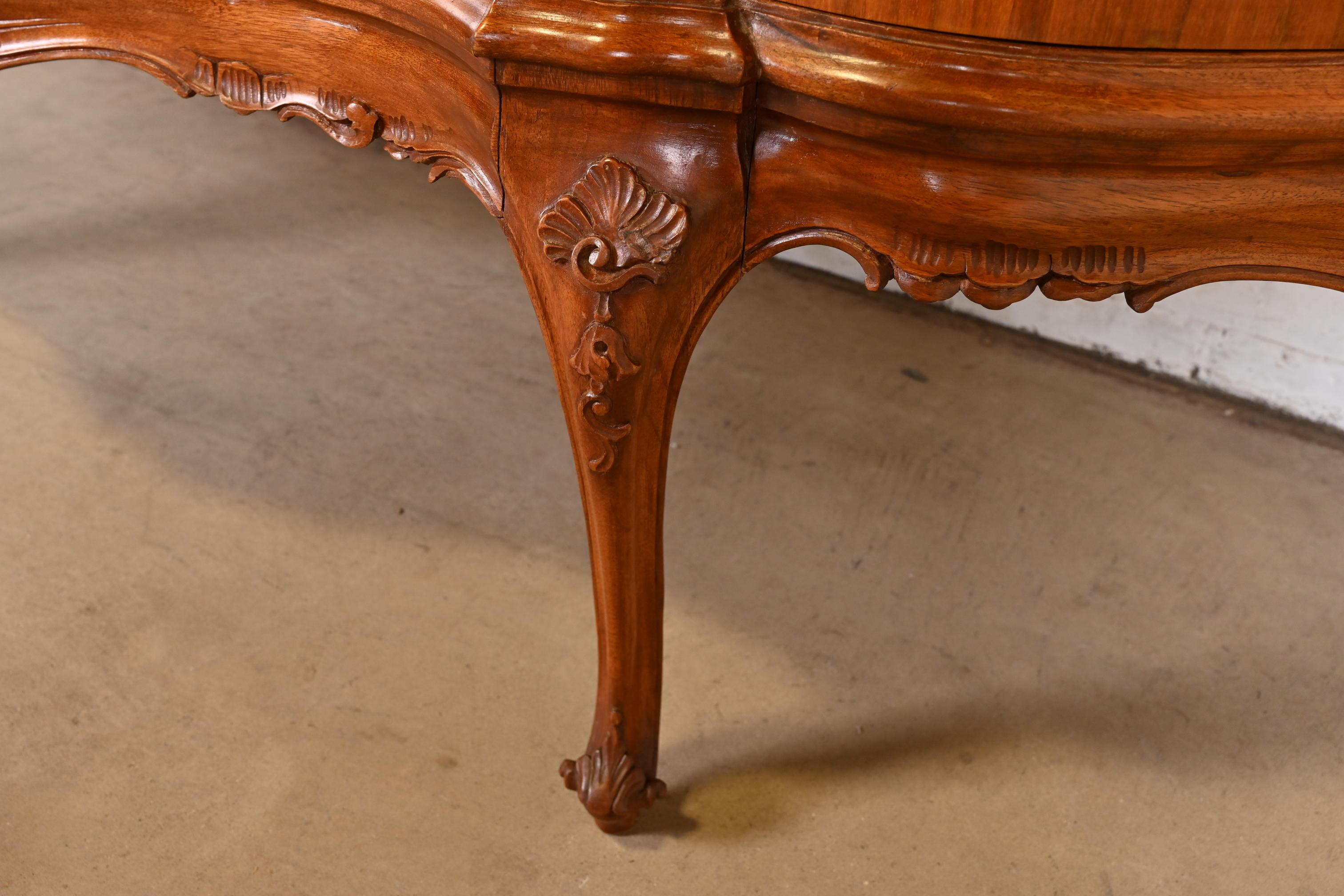 Italian Louis XV Burl Wood Sideboard or Bar Cabinet, Circa 1940s 4