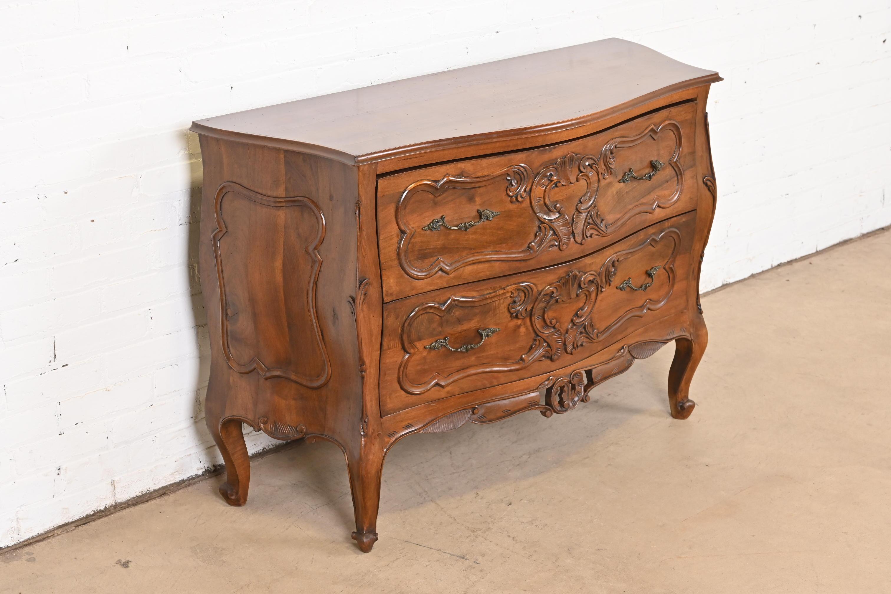 Italian Louis XV Carved Walnut Commode or Bombay Chest of Drawers For Sale 1