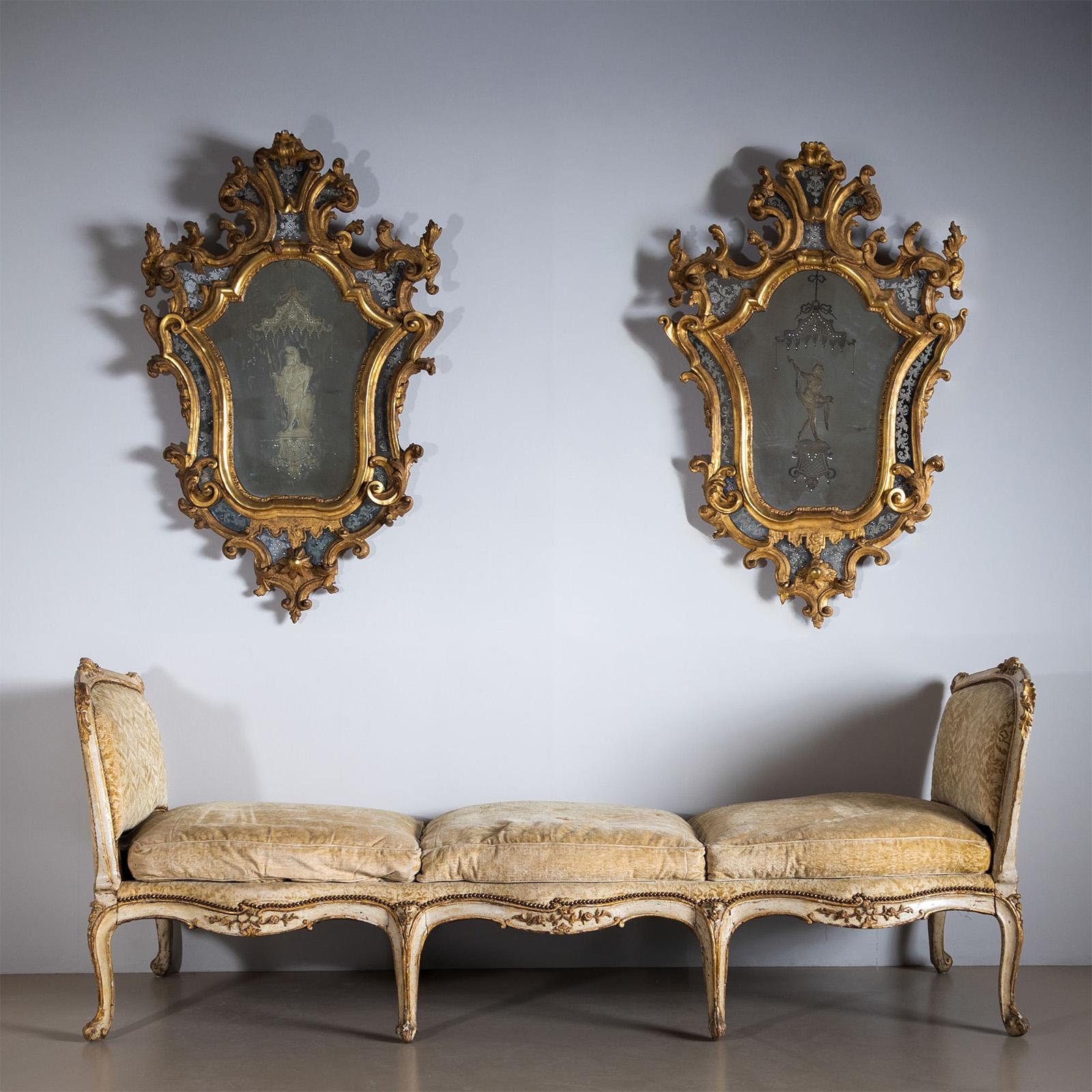 Italian Louis XV Recamier, 18th Century 6