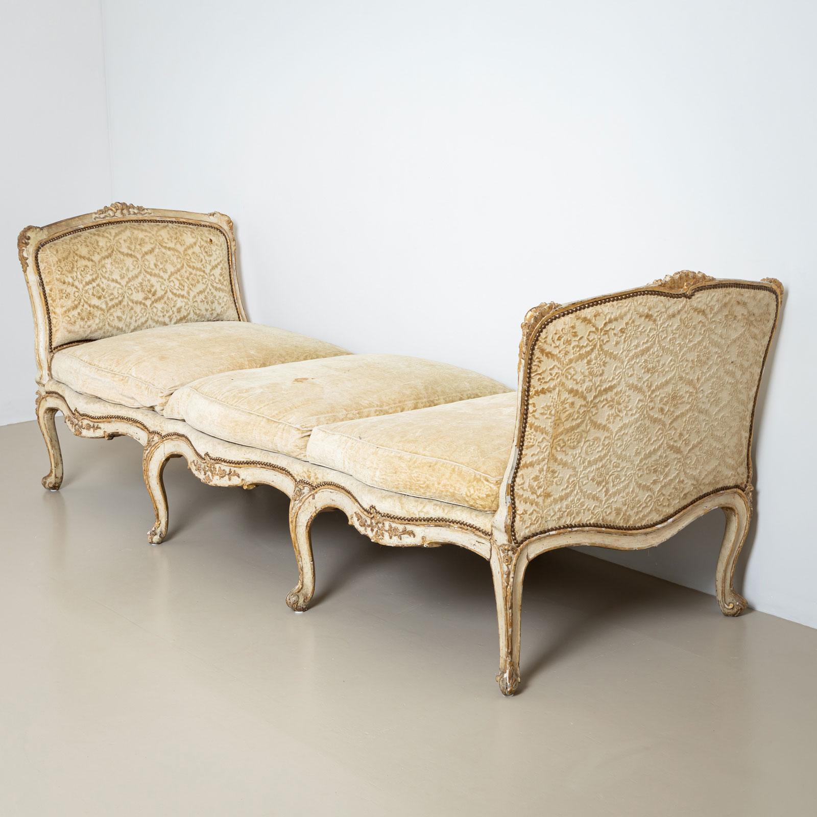 18th Century and Earlier Italian Louis XV Recamier, 18th Century