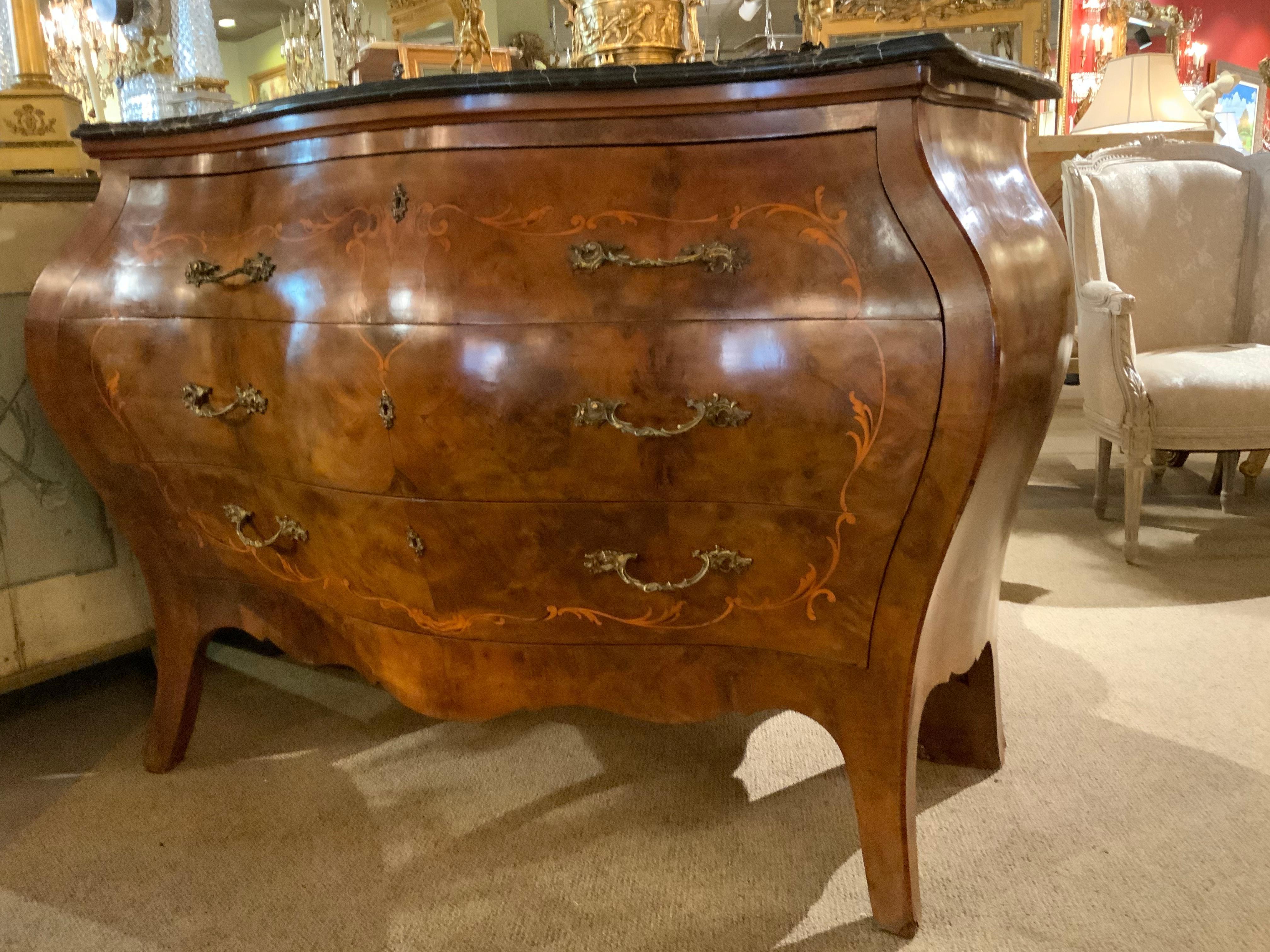 Italian Louis XV-Style Bombe Commode For Sale 1