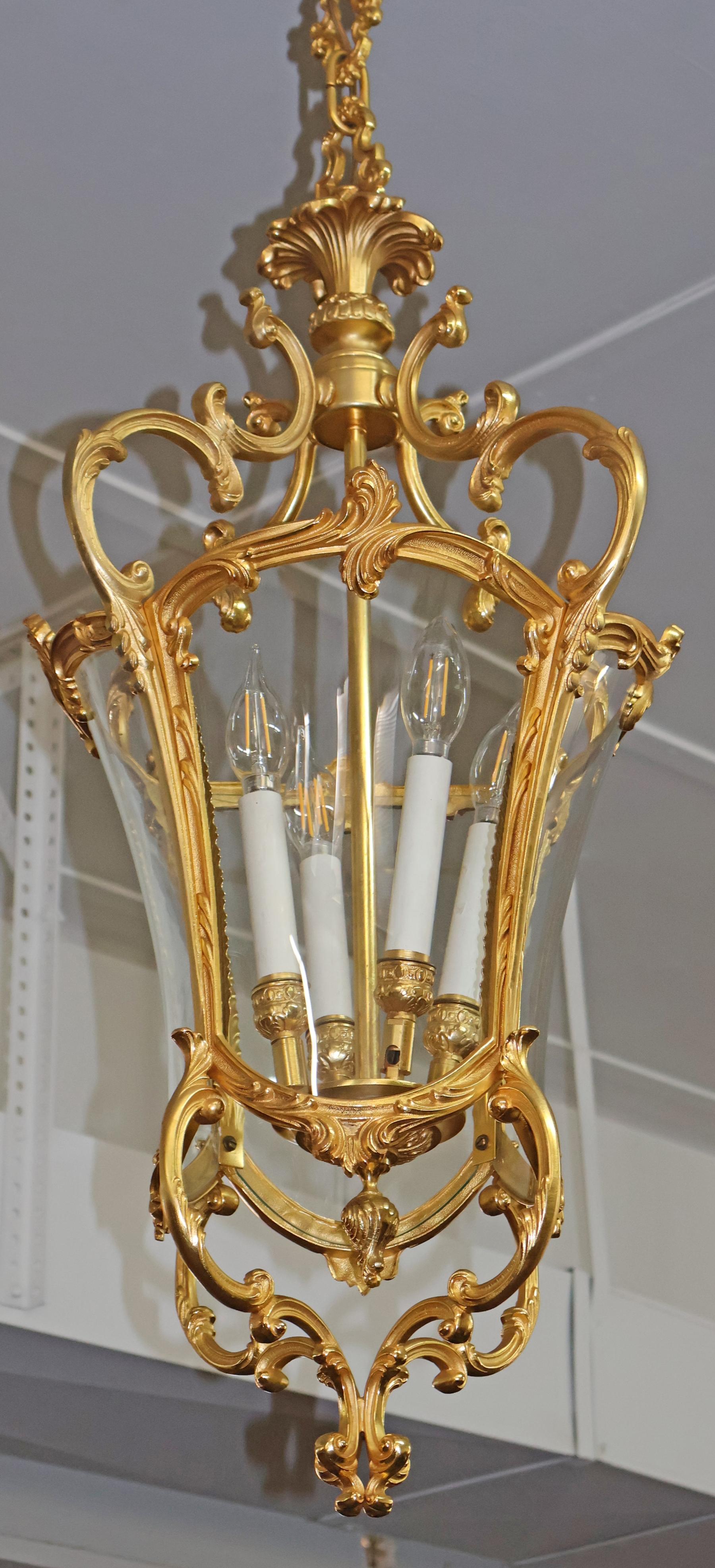 Lanterne italienne de style Louis XV en bronze doré à 4 lumières Par FBAI en vente 5