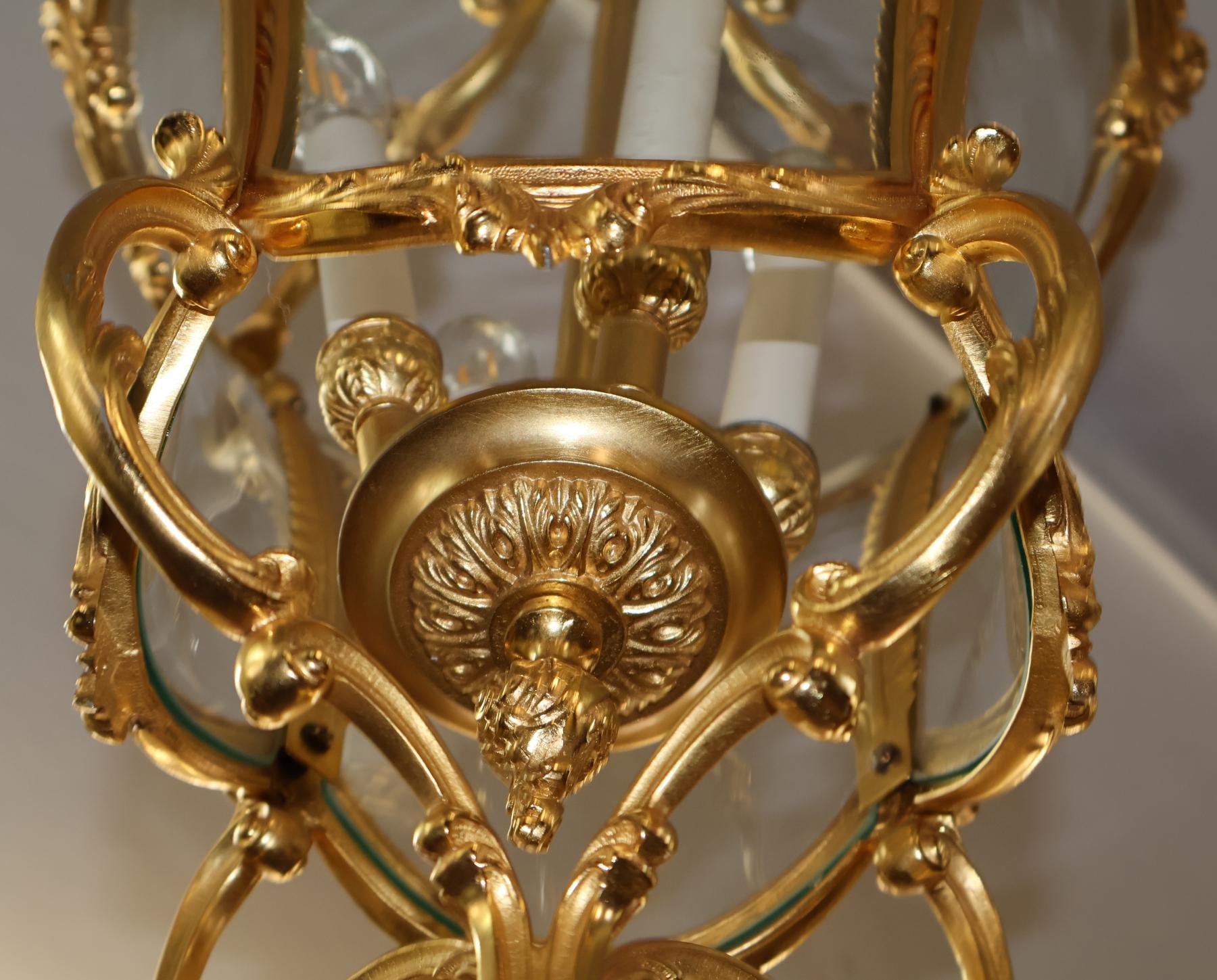 Lanterne italienne de style Louis XV en bronze doré à 4 lumières Par FBAI en vente 8