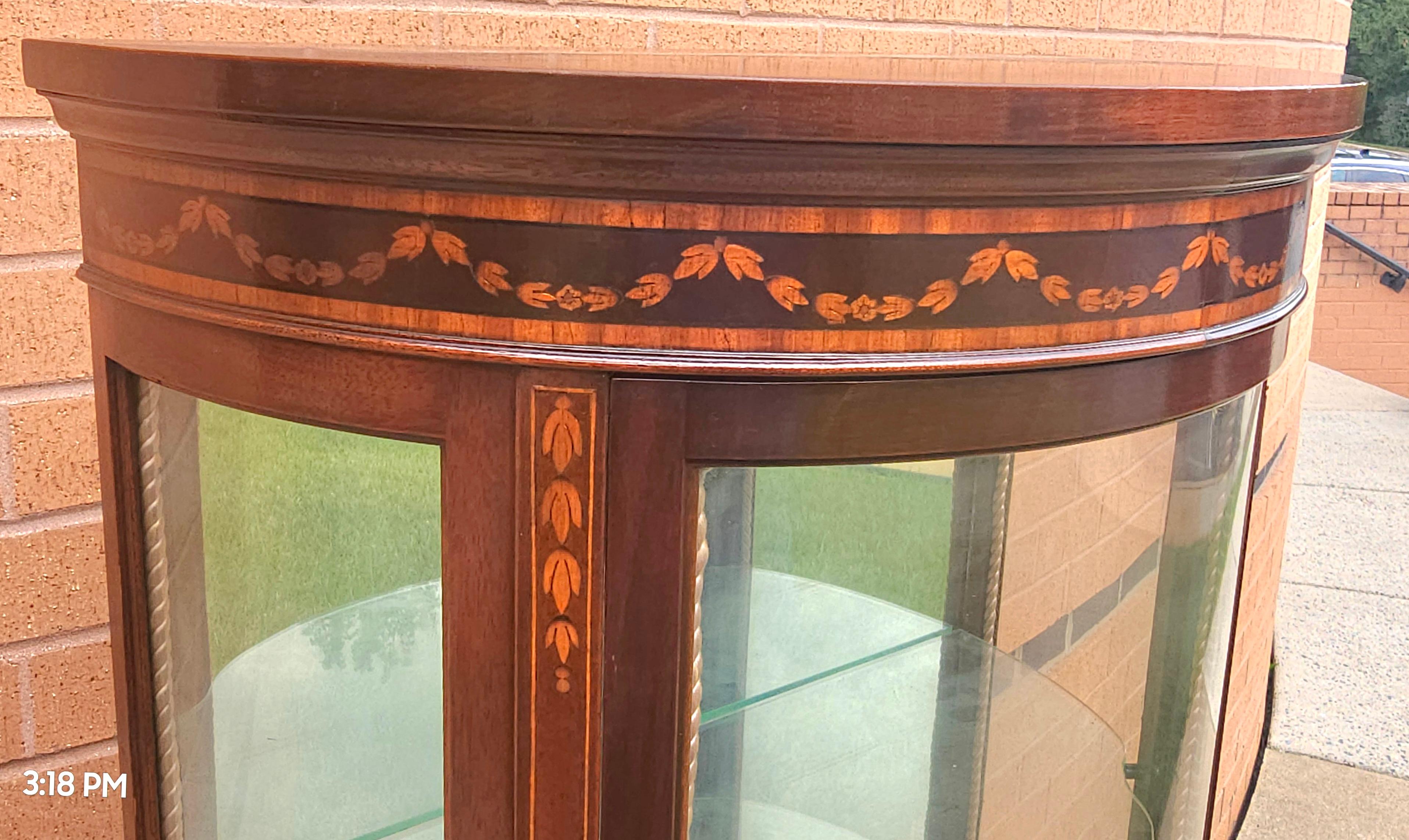 Italian Louis XV Style Marquetry Inlaid Mahogany Vitrine Cabinet For Sale 2