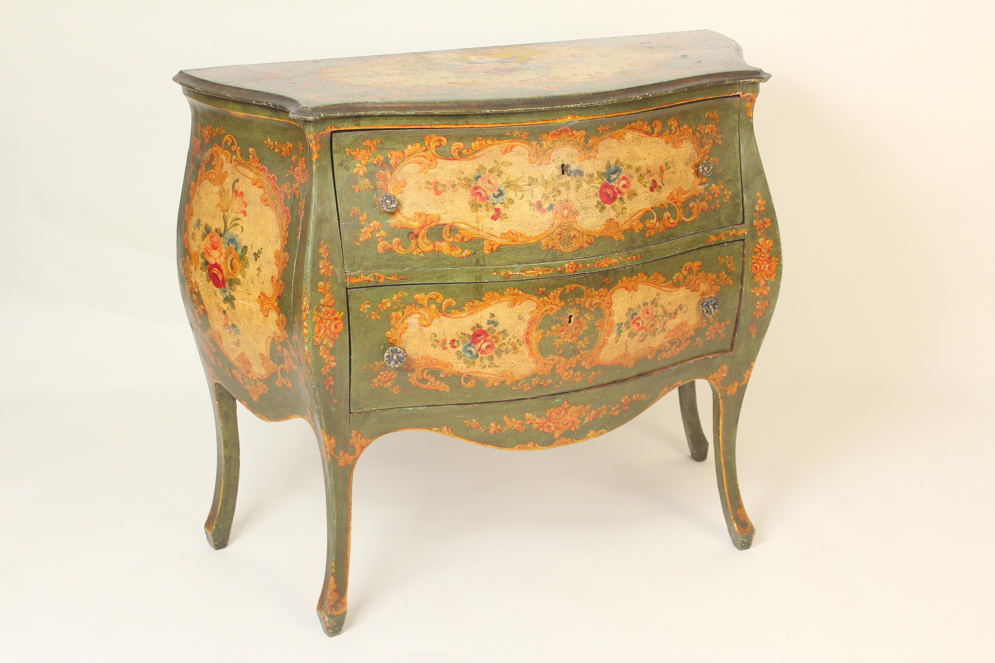 Italian Louis XV Style Painted Bombe Commode In Good Condition In Laguna Beach, CA