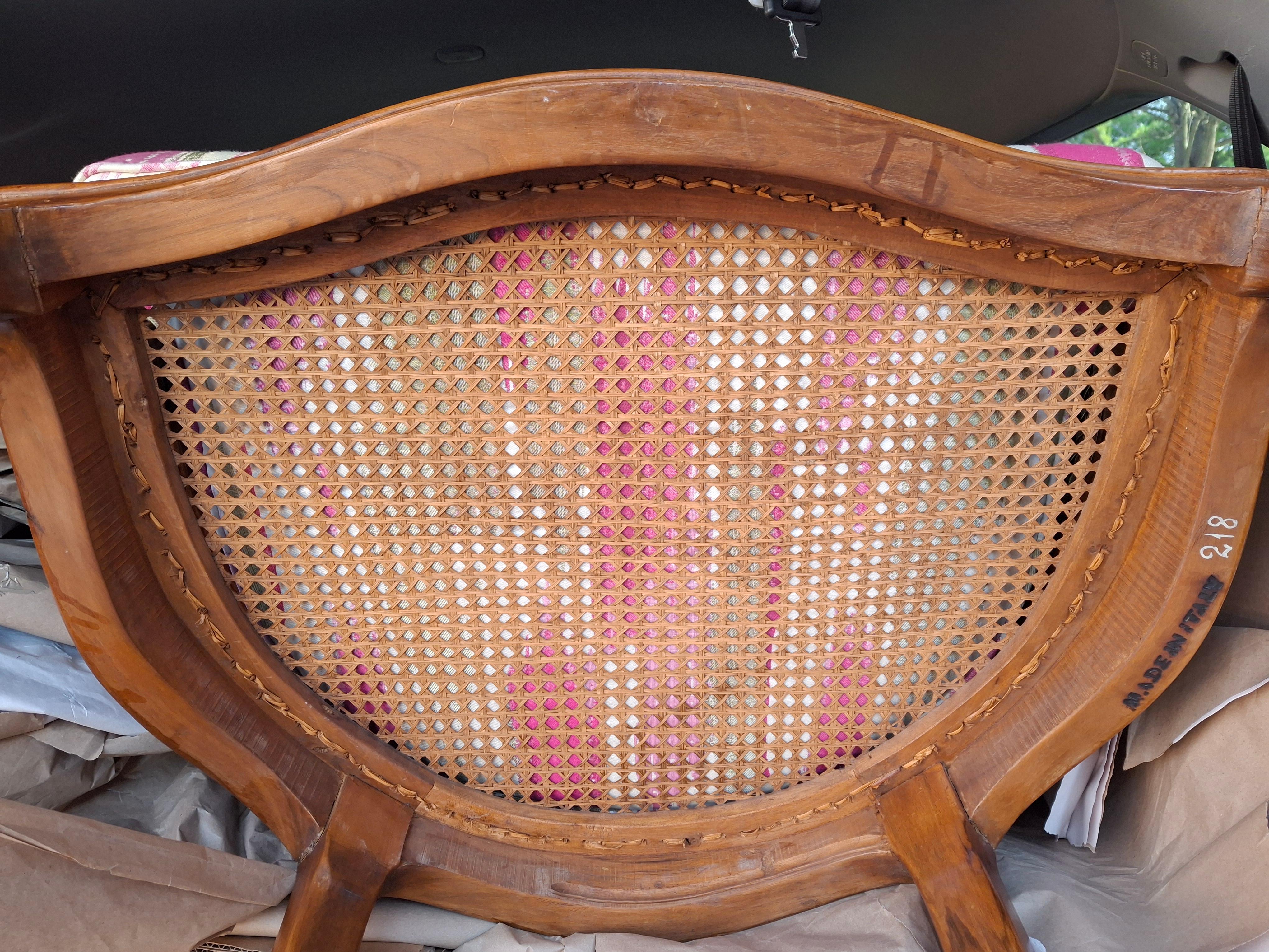 Italian Louis XV Style Walnut Double Wall Caned and Upholstered Bergère Armchair im Angebot 7