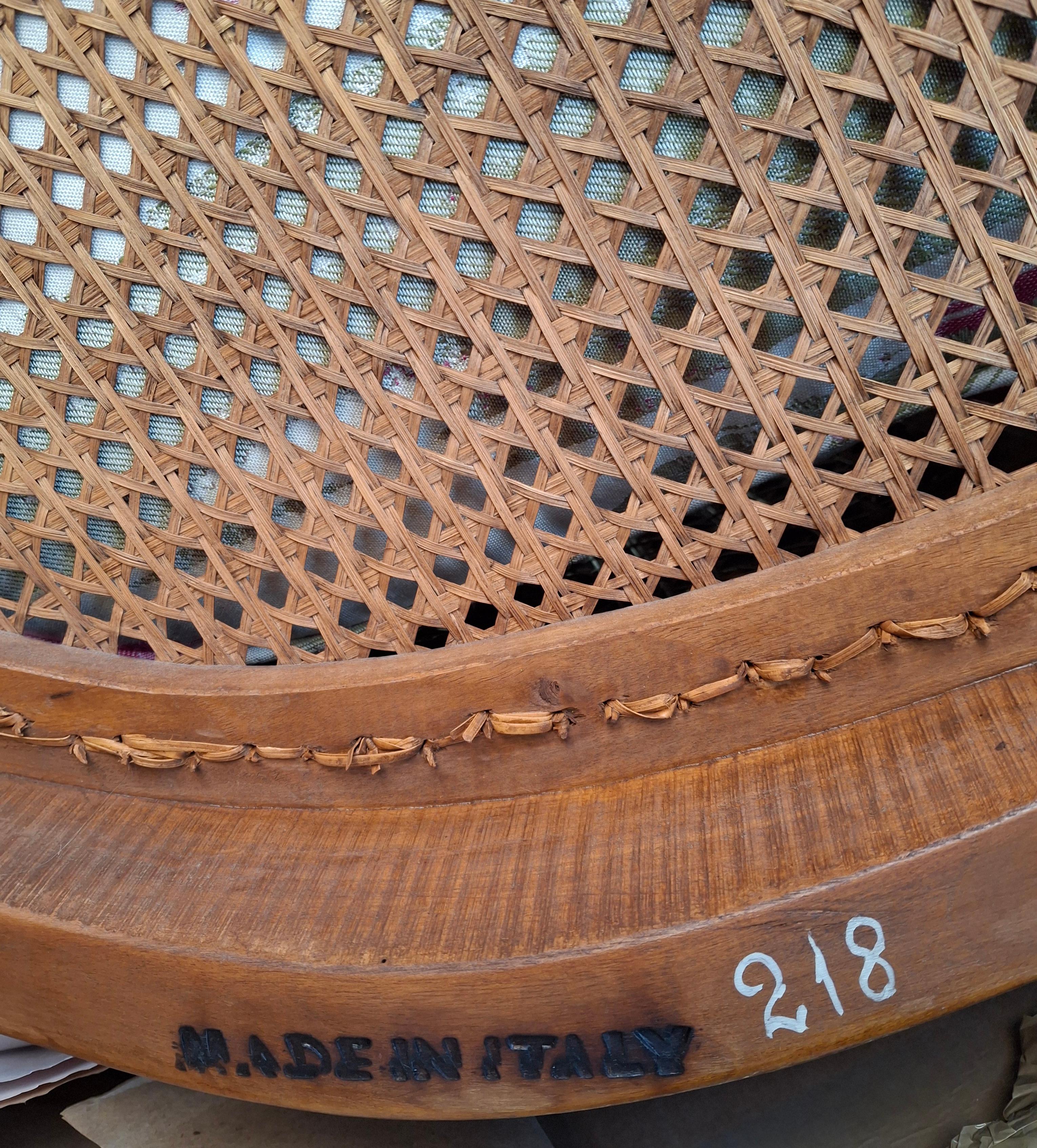 Italian Louis XV Style Walnut Double Wall Caned and Upholstered Bergère Armchair im Angebot 8