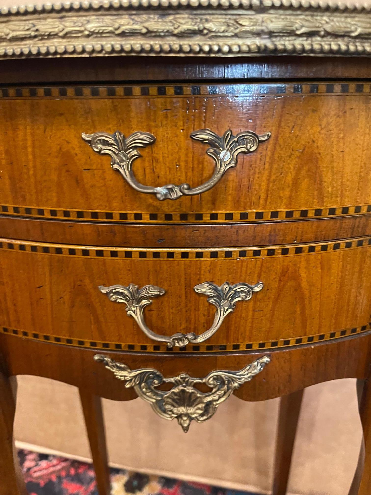 Italian Louis XV/XVI Style Gilt Metal Fruitwood Side Table, 20th Century 5