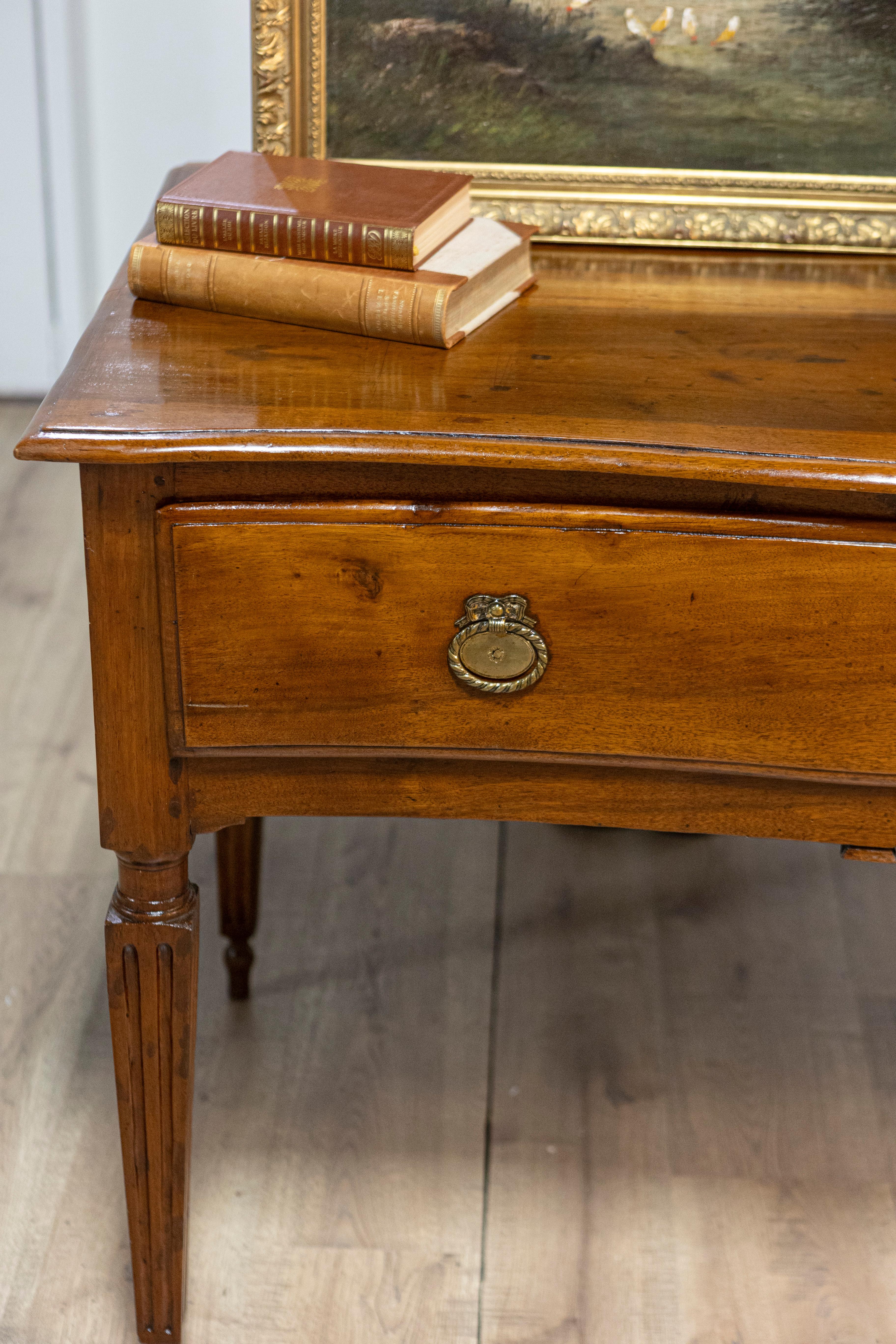 Italian Louis XVI 18th Century Walnut Console Table with Carved Fluted Legs For Sale 8