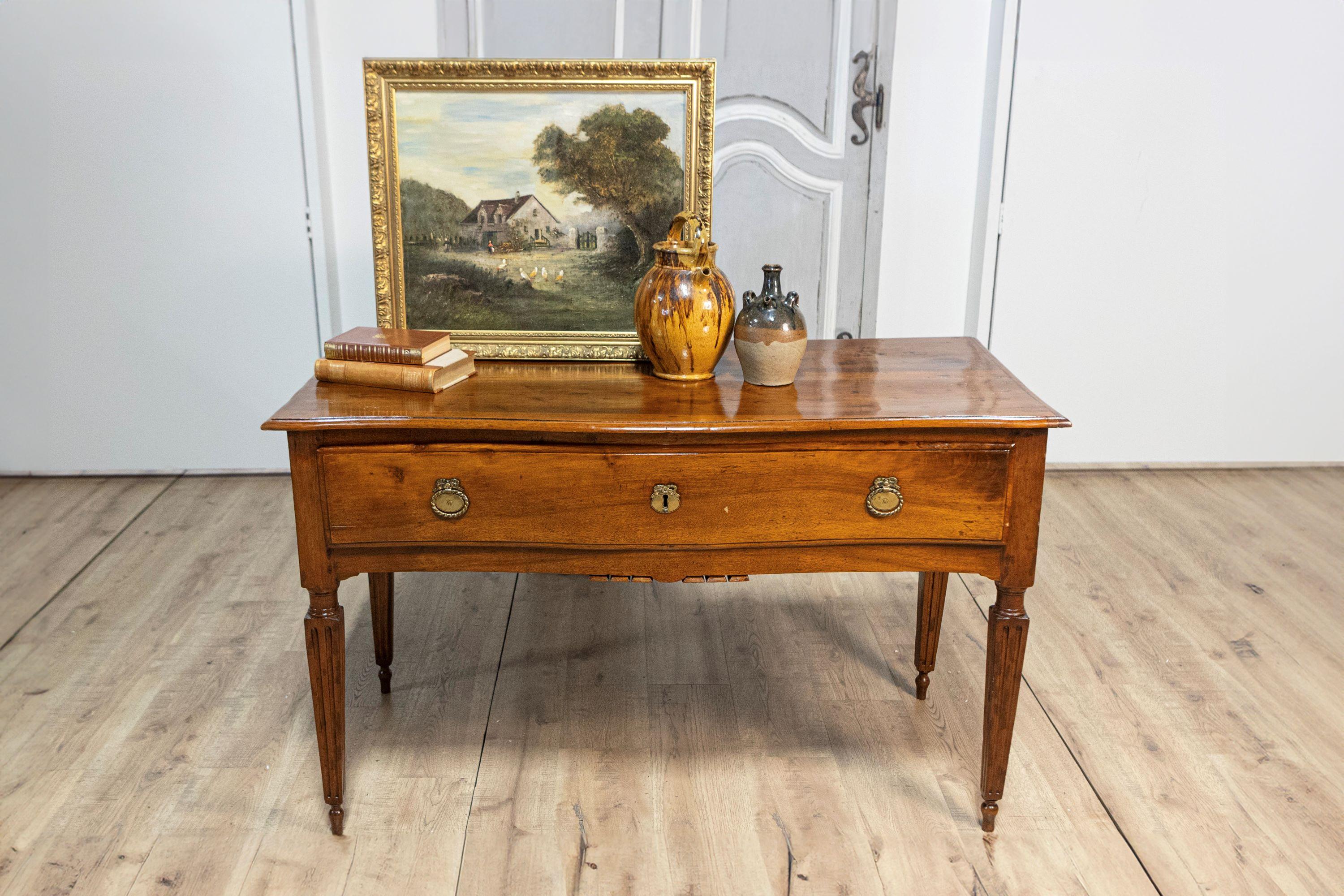 Italian Louis XVI 18th Century Walnut Console Table with Carved Fluted Legs For Sale 9