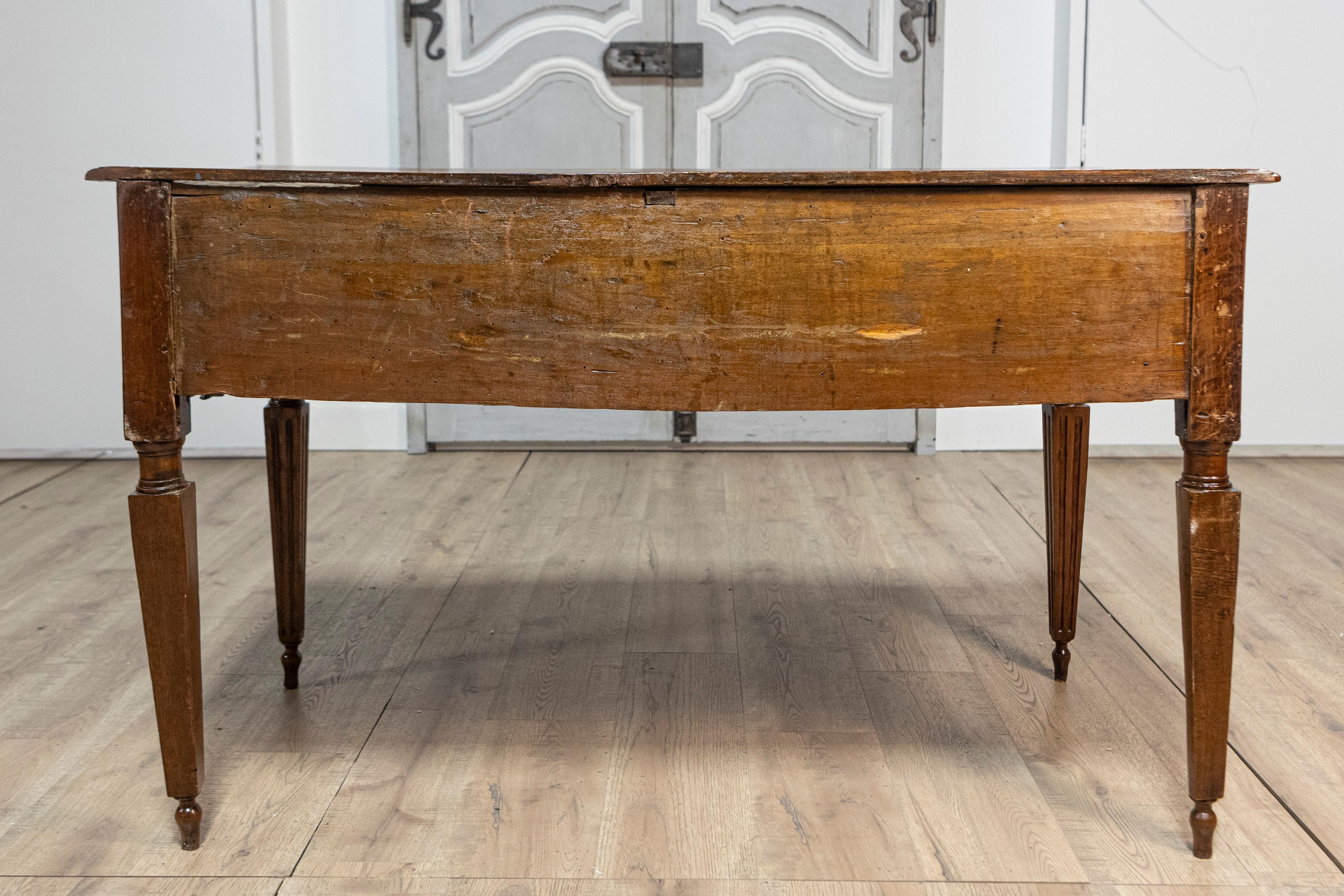 Italian Louis XVI 18th Century Walnut Console Table with Carved Fluted Legs For Sale 2