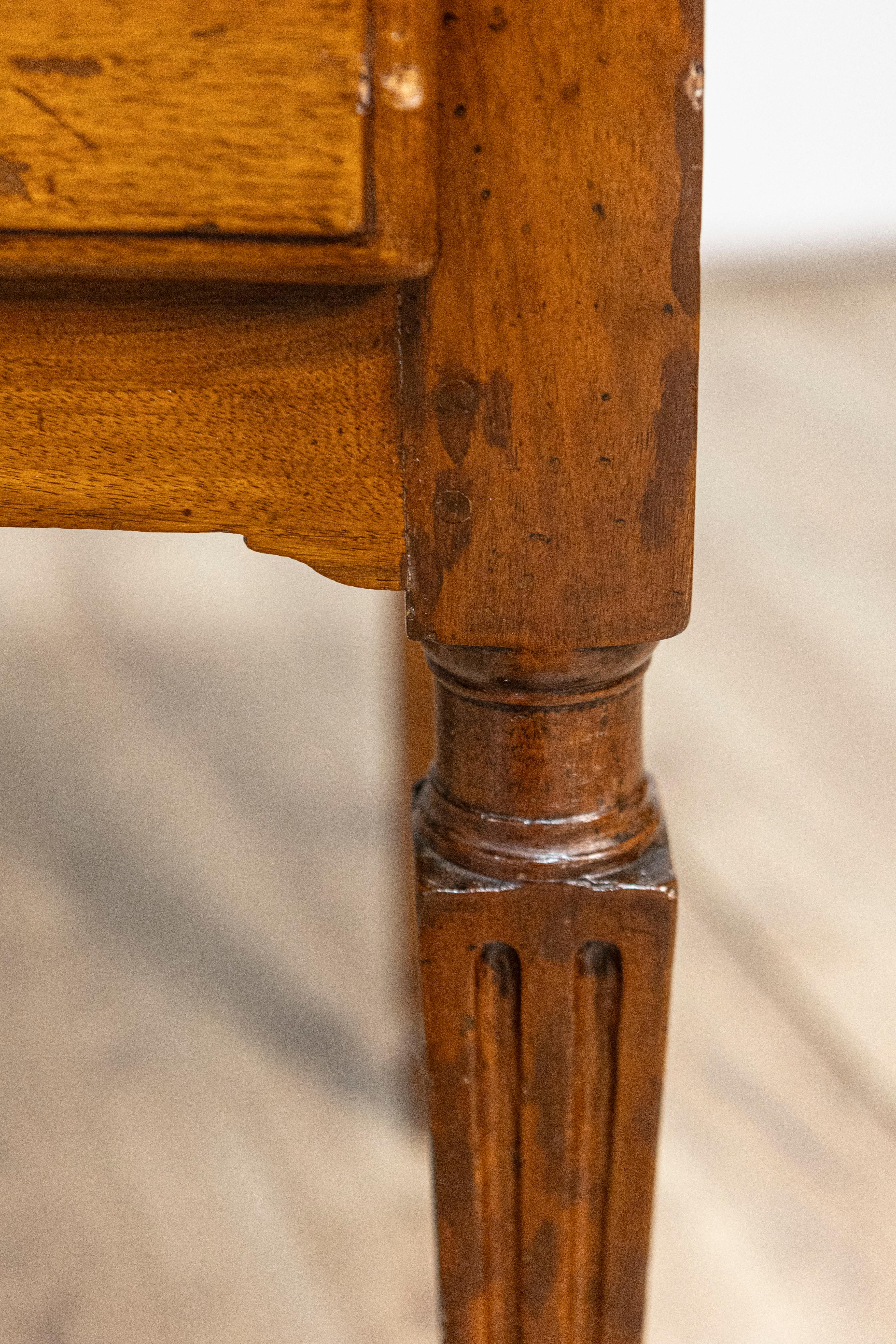 Italian Louis XVI 18th Century Walnut Console Table with Carved Fluted Legs For Sale 5