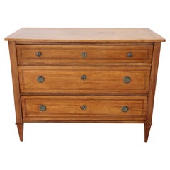 Commodes and Chests of Drawers