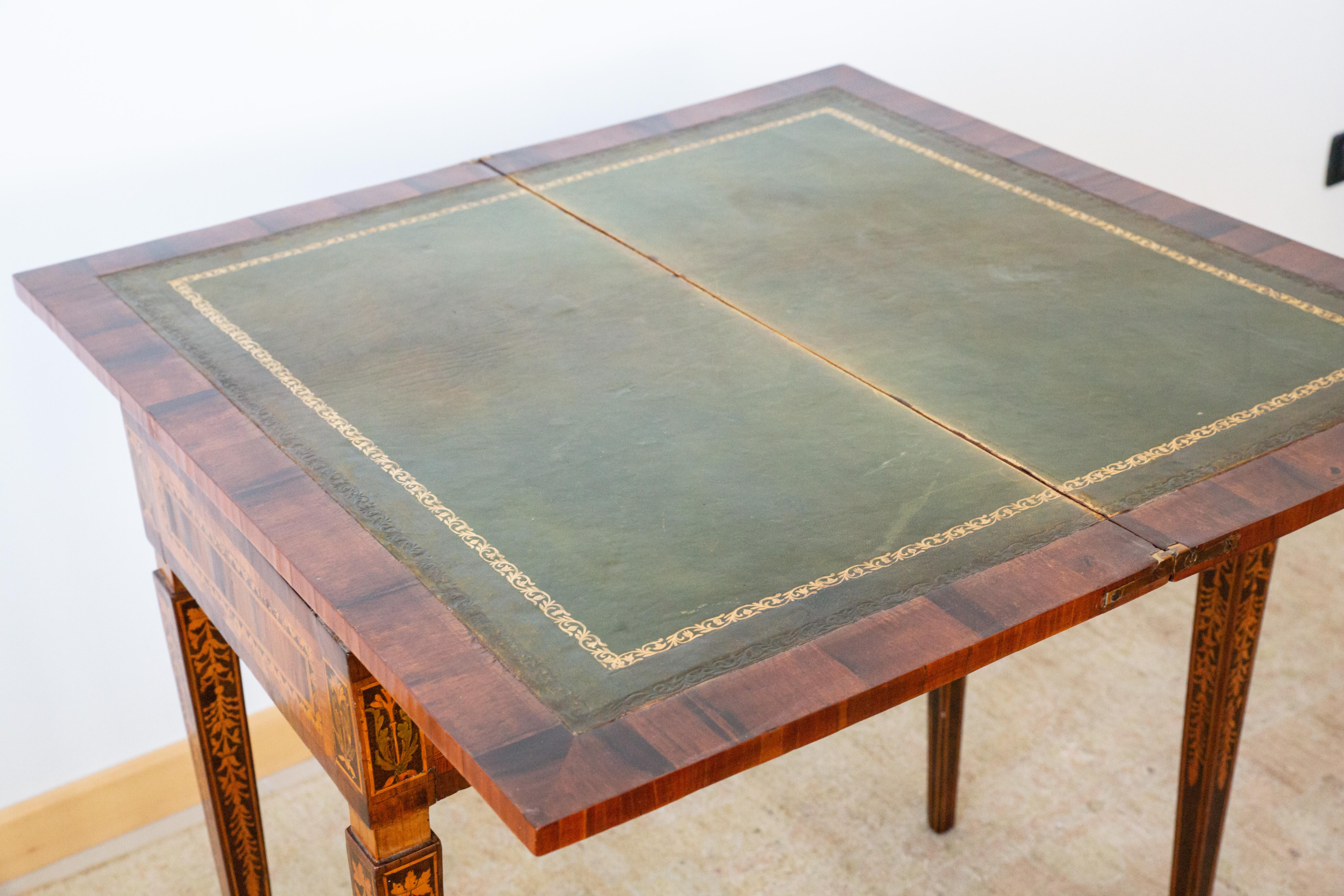 Table centrale italienne Louis XVI en bois incrusté en vente 6