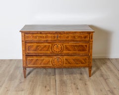 Italienische Louis XVI-Kommode mit Intarsien und Blumeneinlegearbeiten, Ende 18.