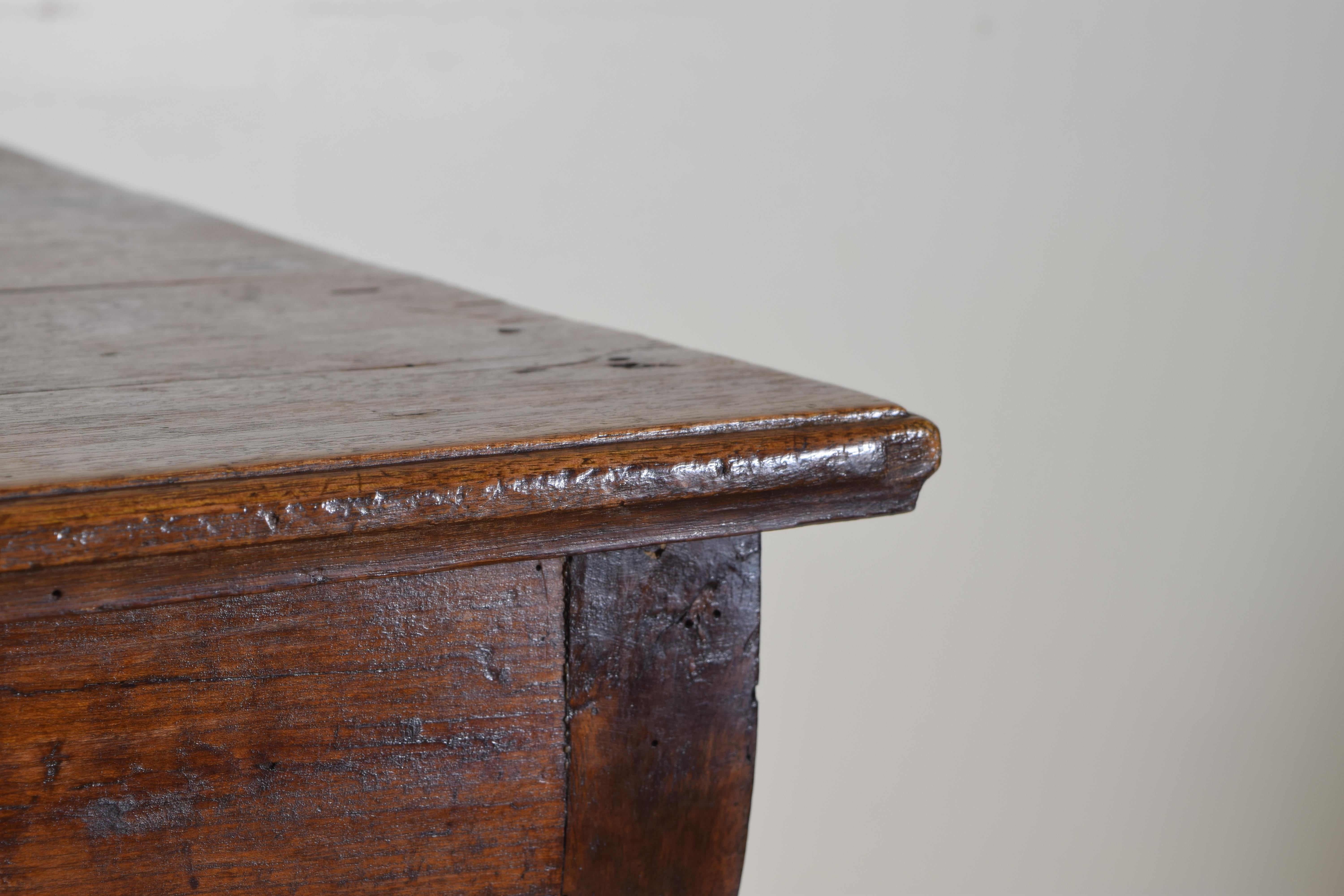 Italian Louis XVI Oak Side Table, Late 18th-Early 19th Century 3