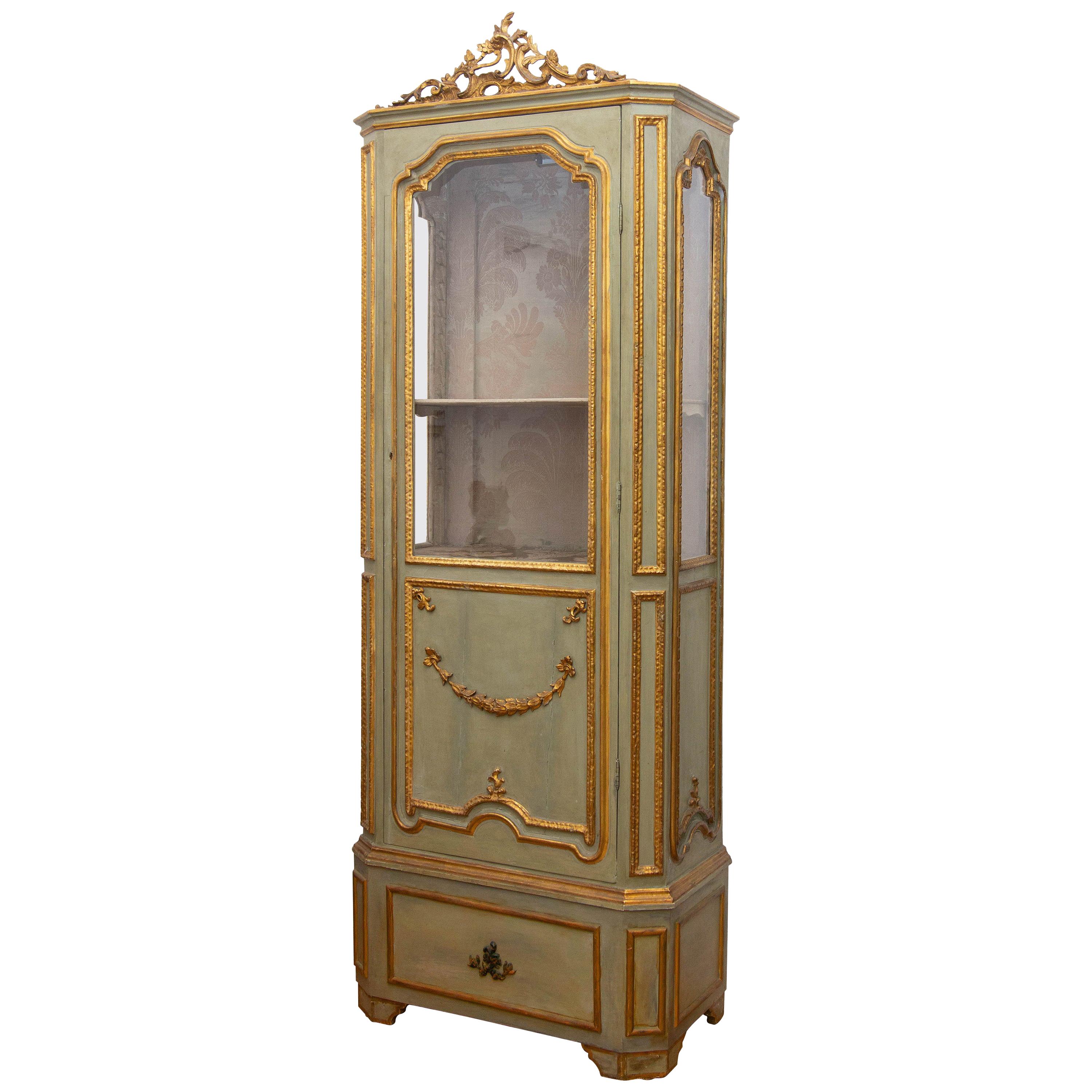 Is curio cabinet short for curiosity cabinet?