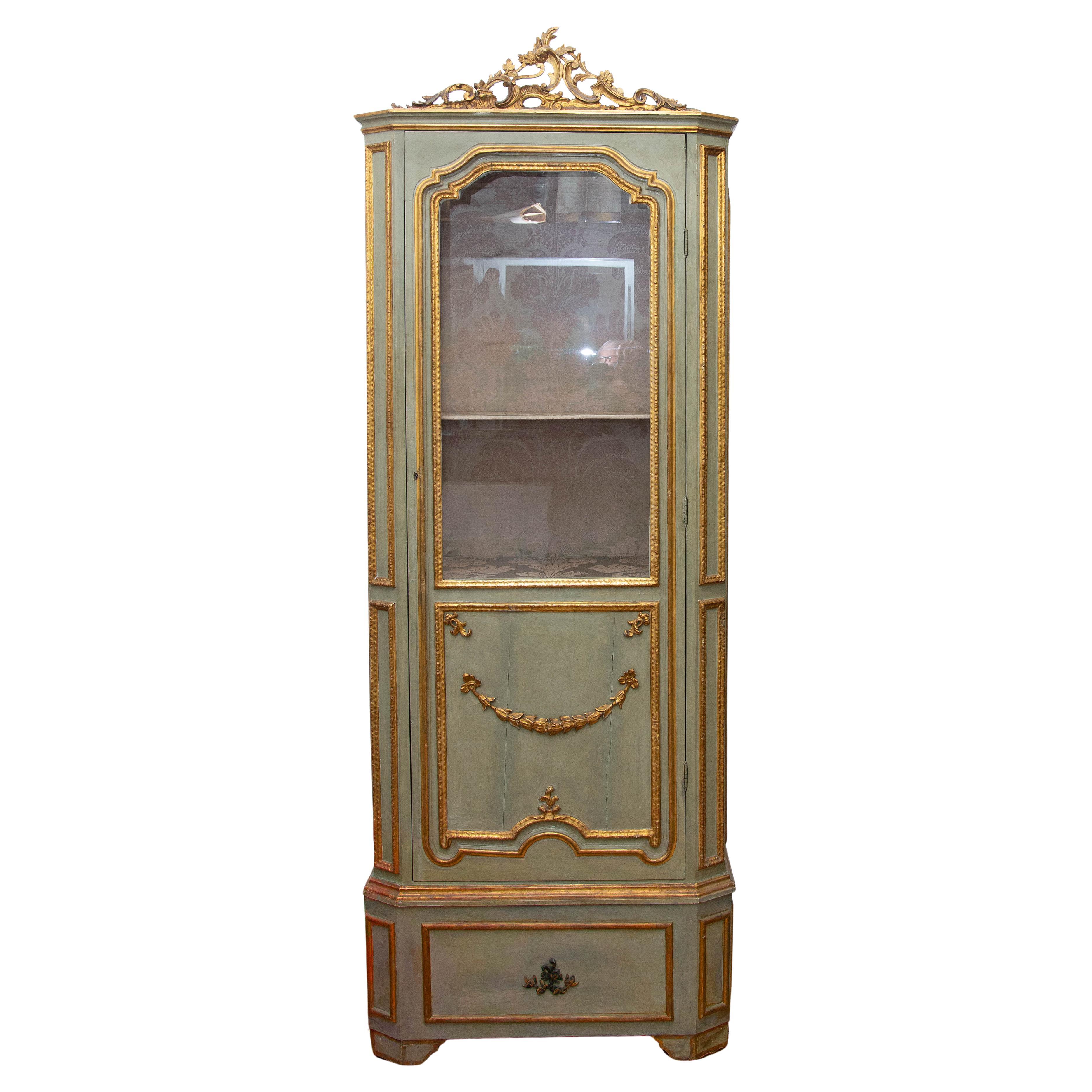 Italian Louis XVI Painted and Parcel-Gilt Curio Cabinet For Sale