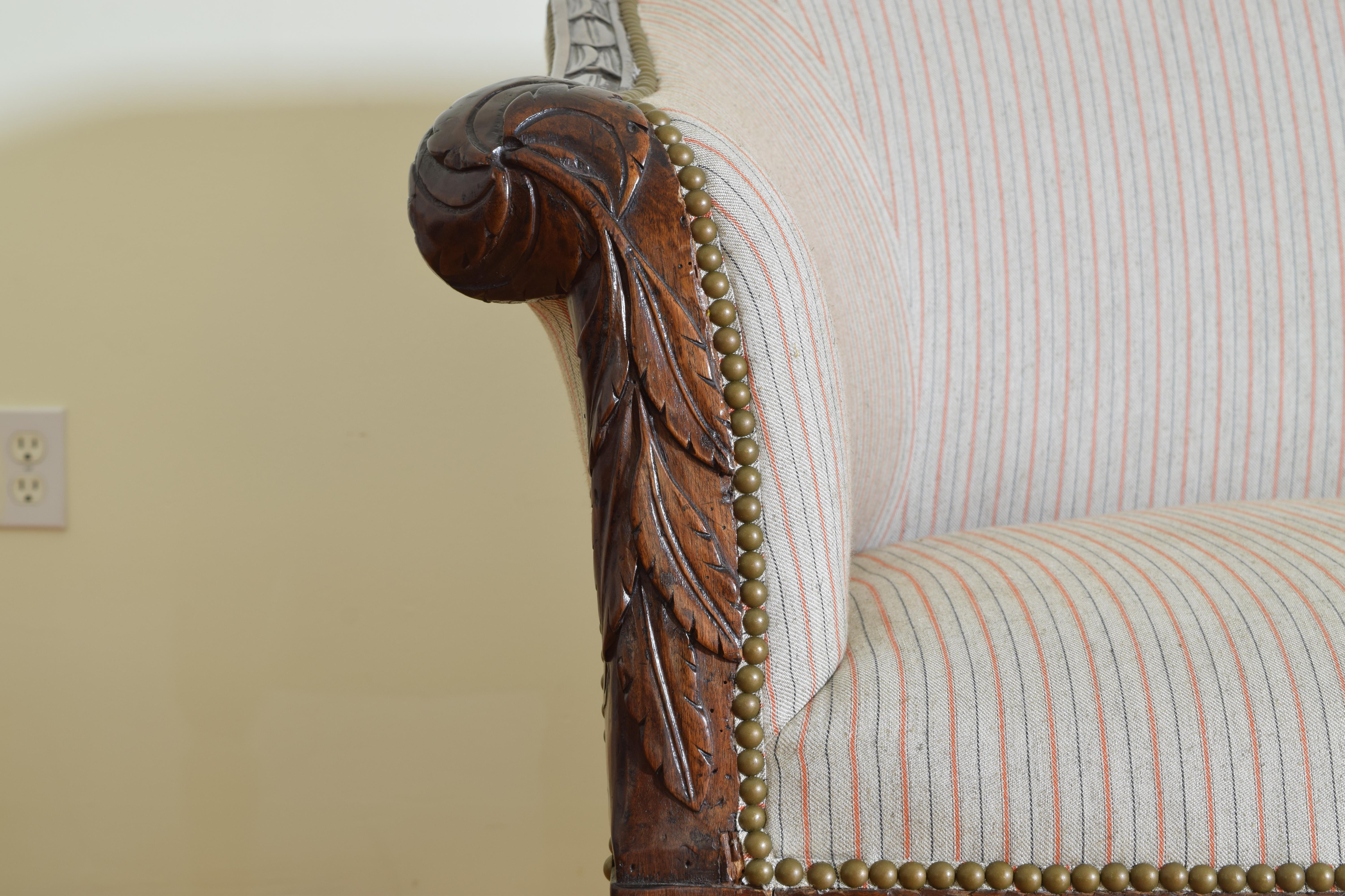 Italian Louis XVI Period Carved and Upholstered Divano Sofa, Late 18th Century 5