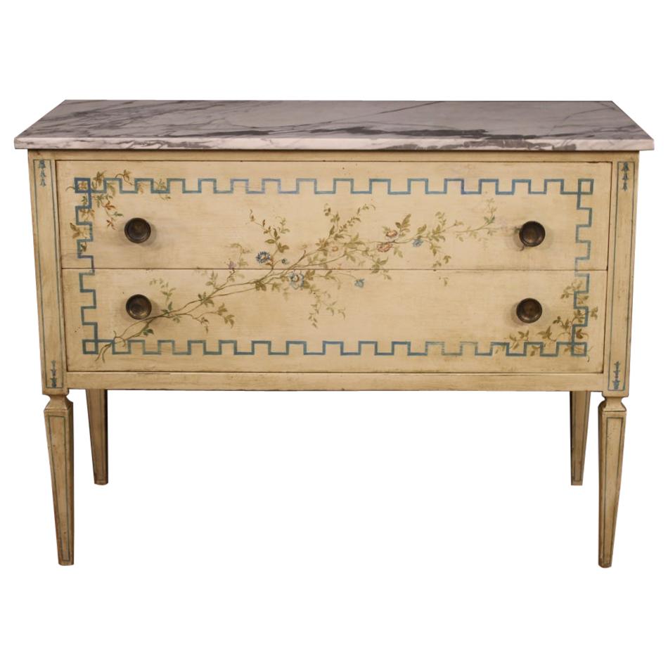 Italian Louis XVI Style Chest of Drawers in Lacquered and Painted Wood For Sale